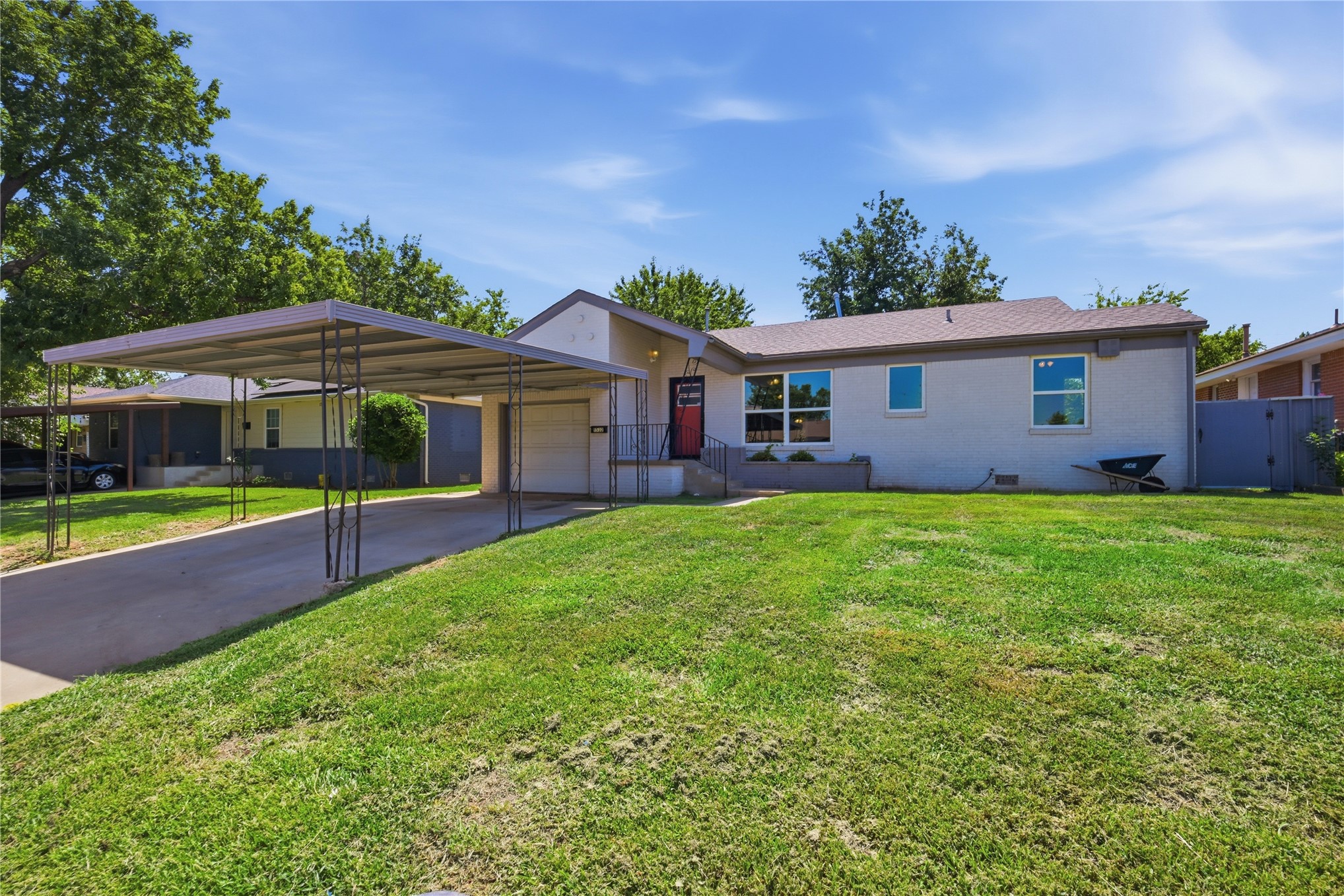 1532 Johnston Drive