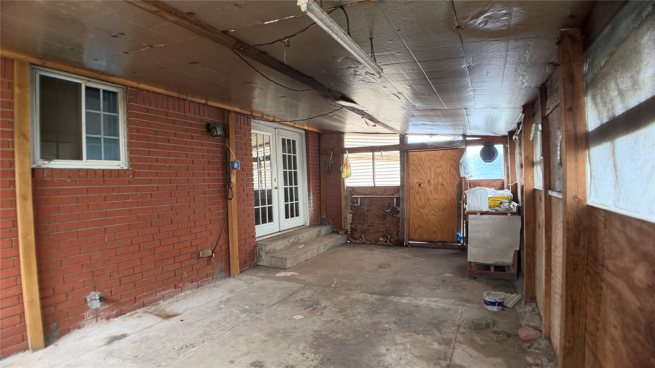12948 E 14th Street Property Photo 5