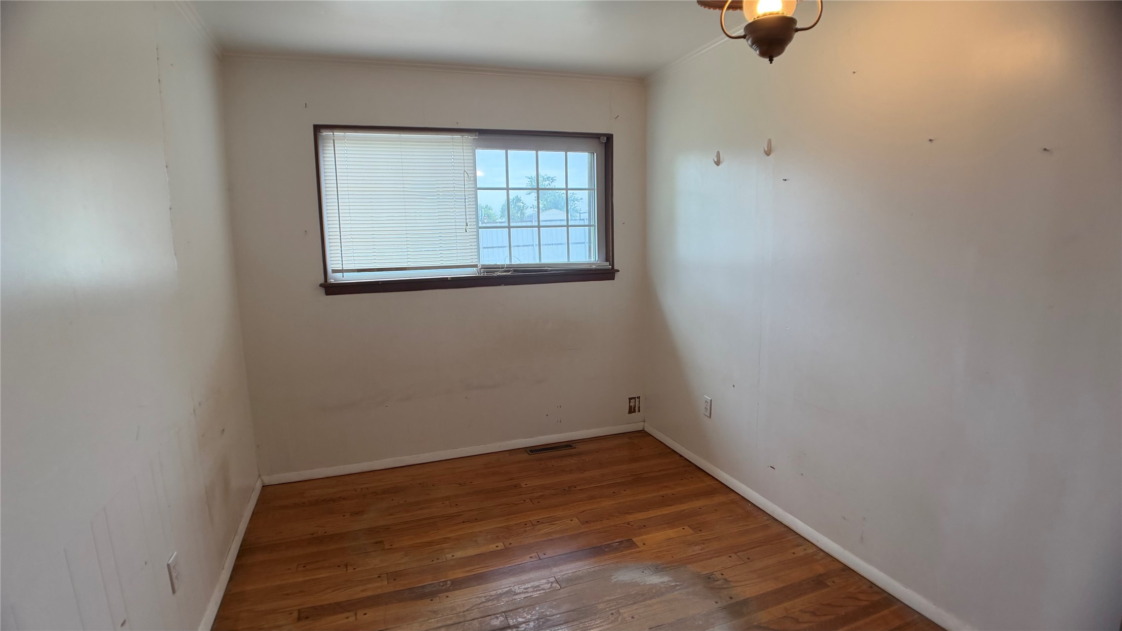 12948 E 14th Street Property Photo 18