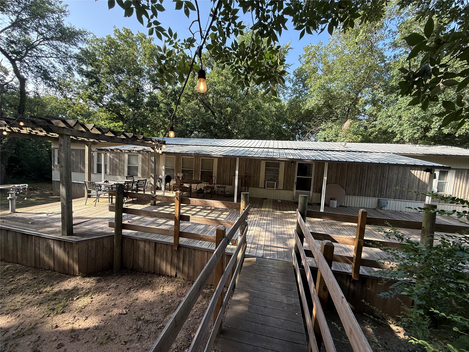 416773 E 1075 Road Property Photo 4