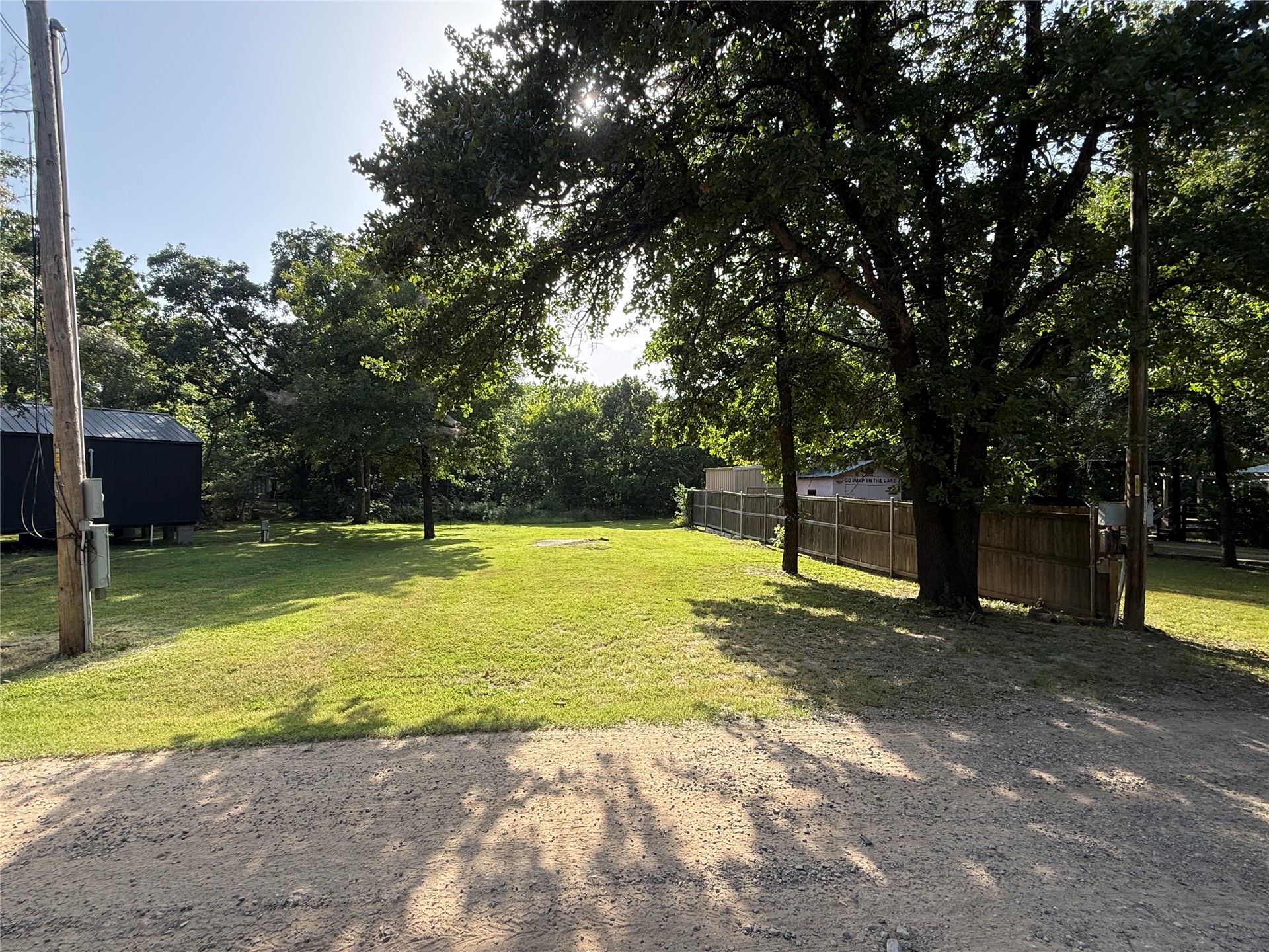 416773 E 1075 Road Property Photo 6