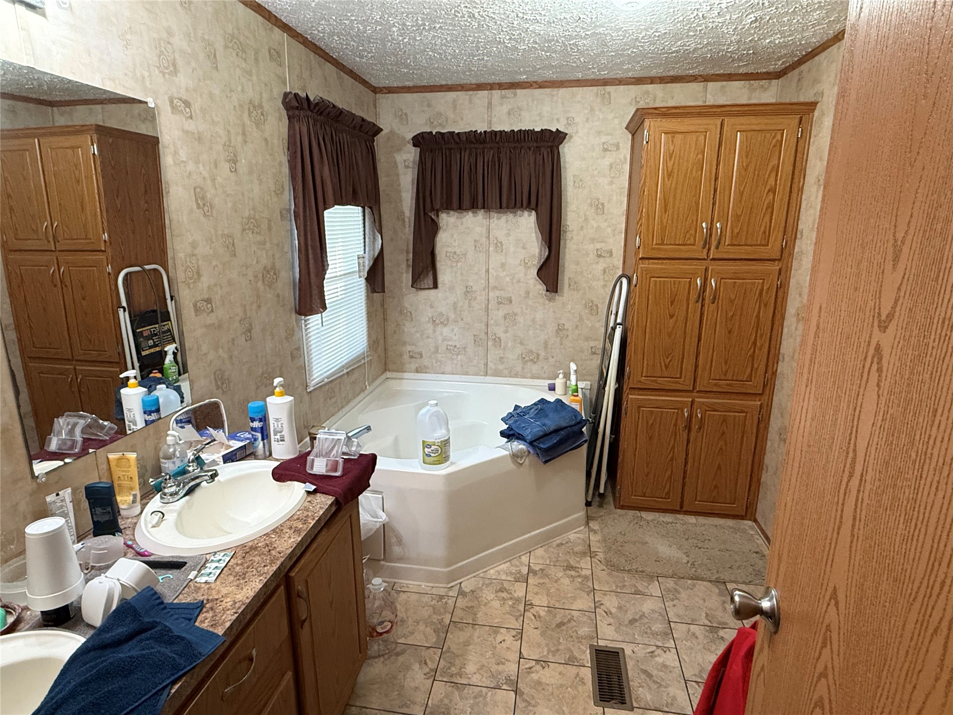 416773 E 1075 Road Property Photo 7