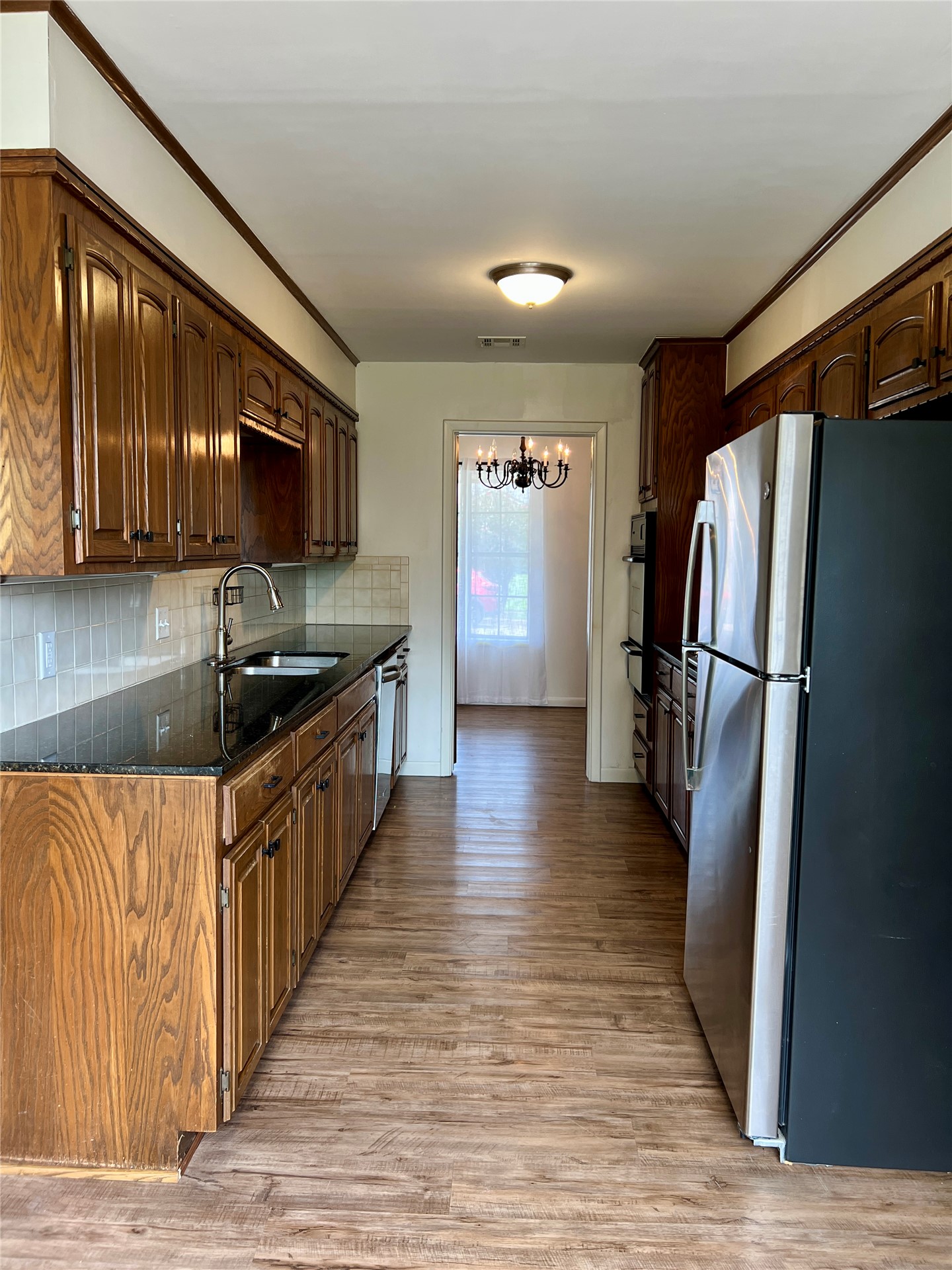 9022 E 30 Street Property Photo 5