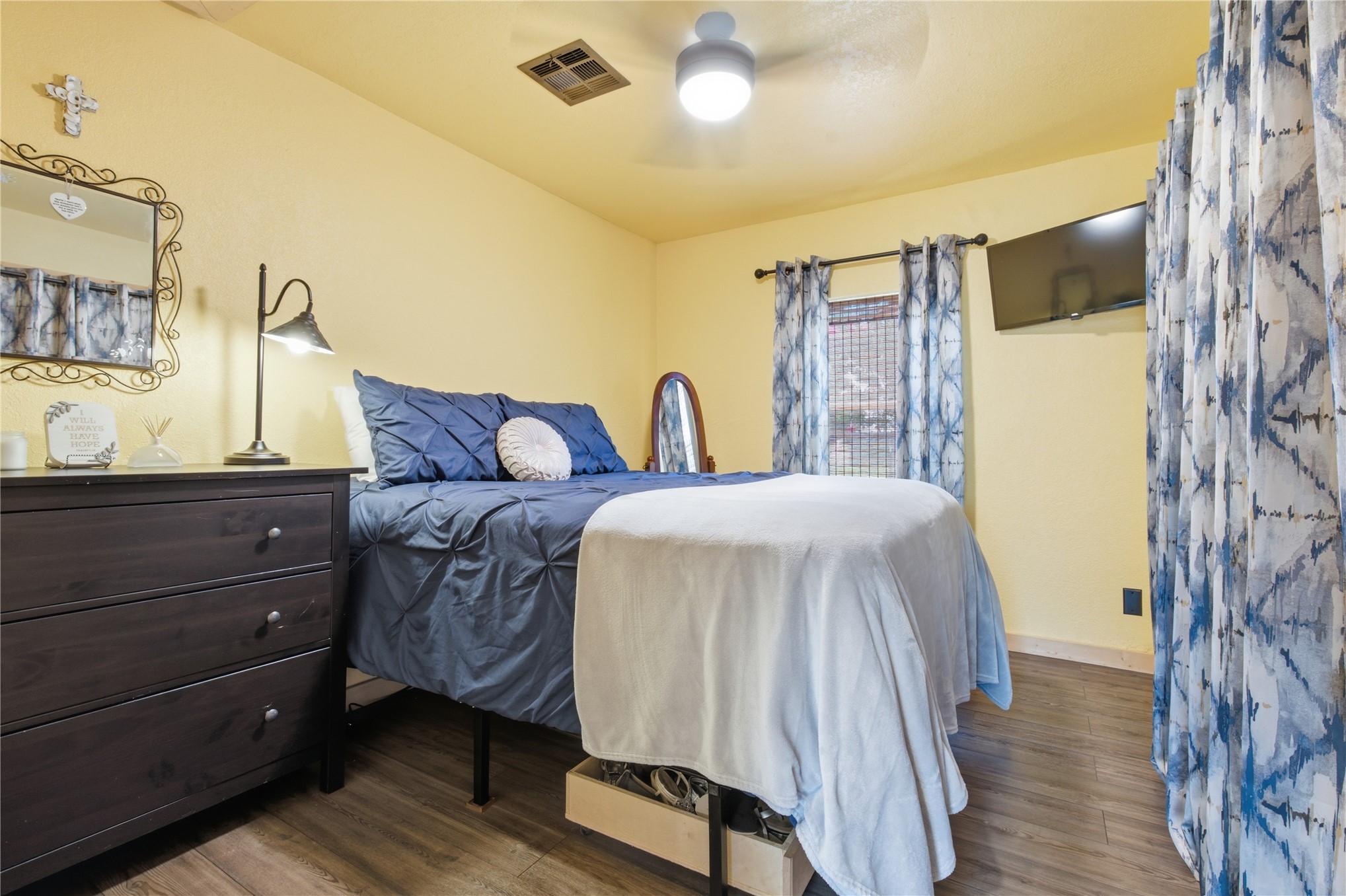 427 E Tulsa Property Photo 11