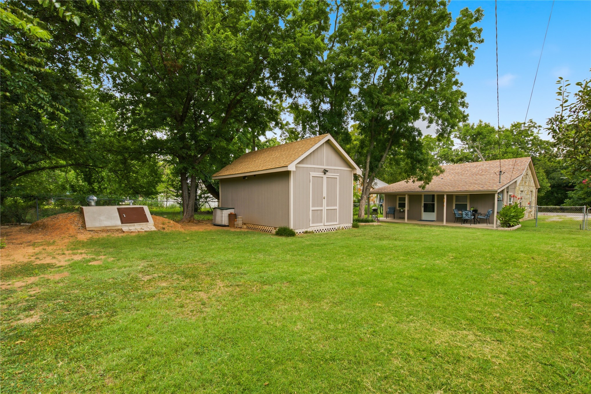 427 E Tulsa Property Photo 17