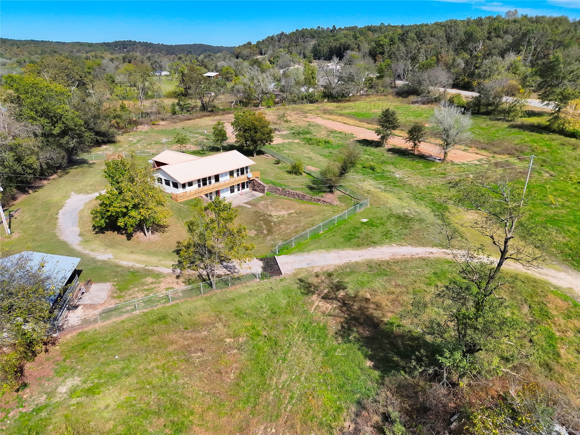 467875 Hwy 62 Property Photo 43
