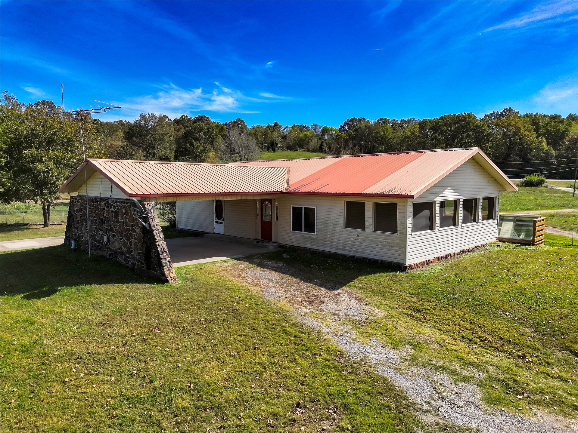 467875 Hwy 62 Property Photo 66