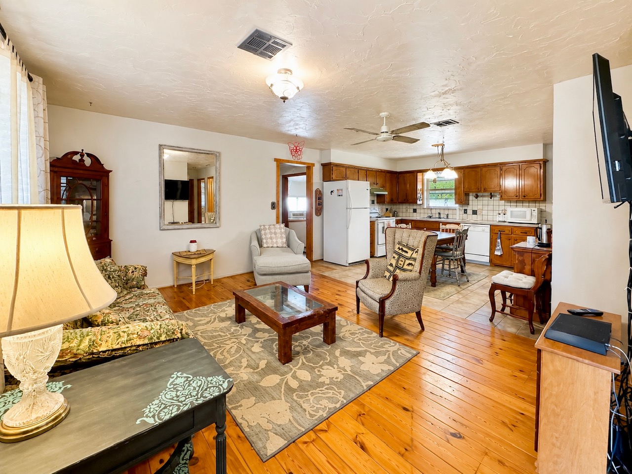 3120 Kelly Road Property Photo 5
