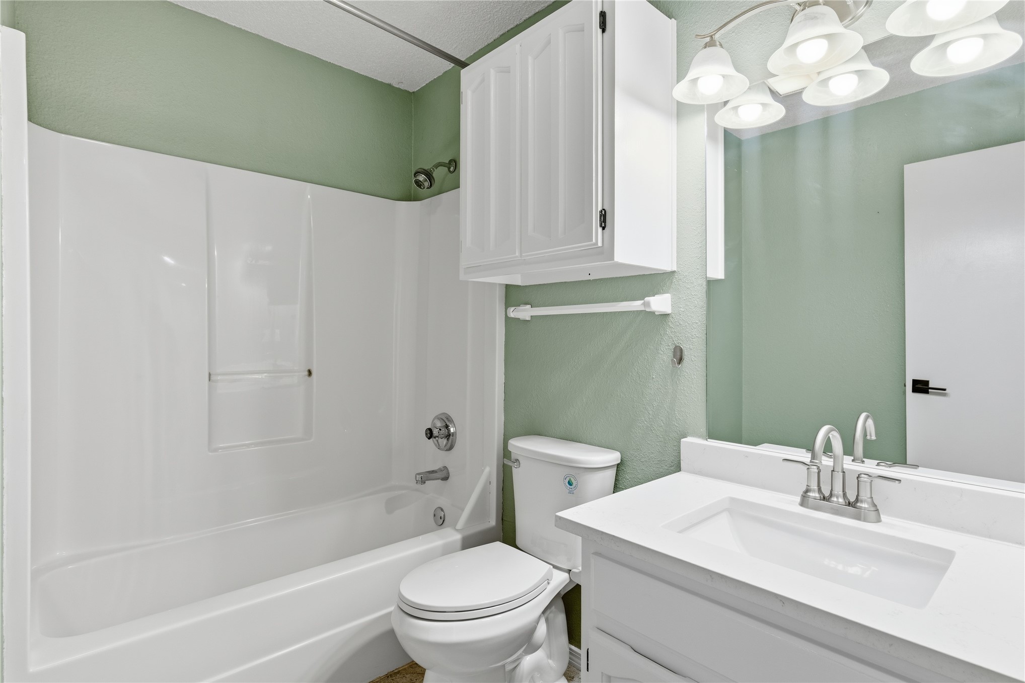 2608 S Oak Place Property Photo 26