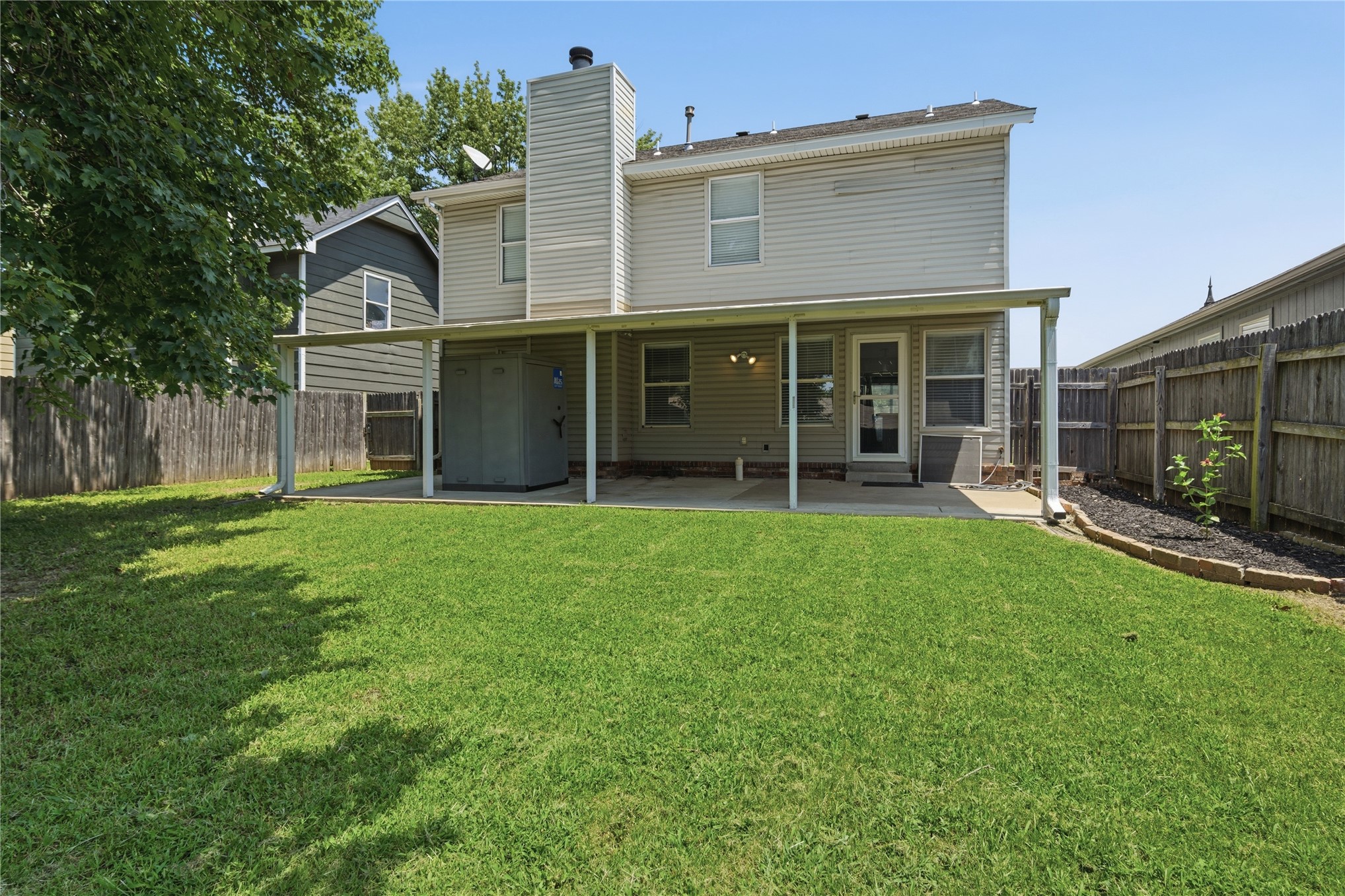 2608 S Oak Place Property Photo 32