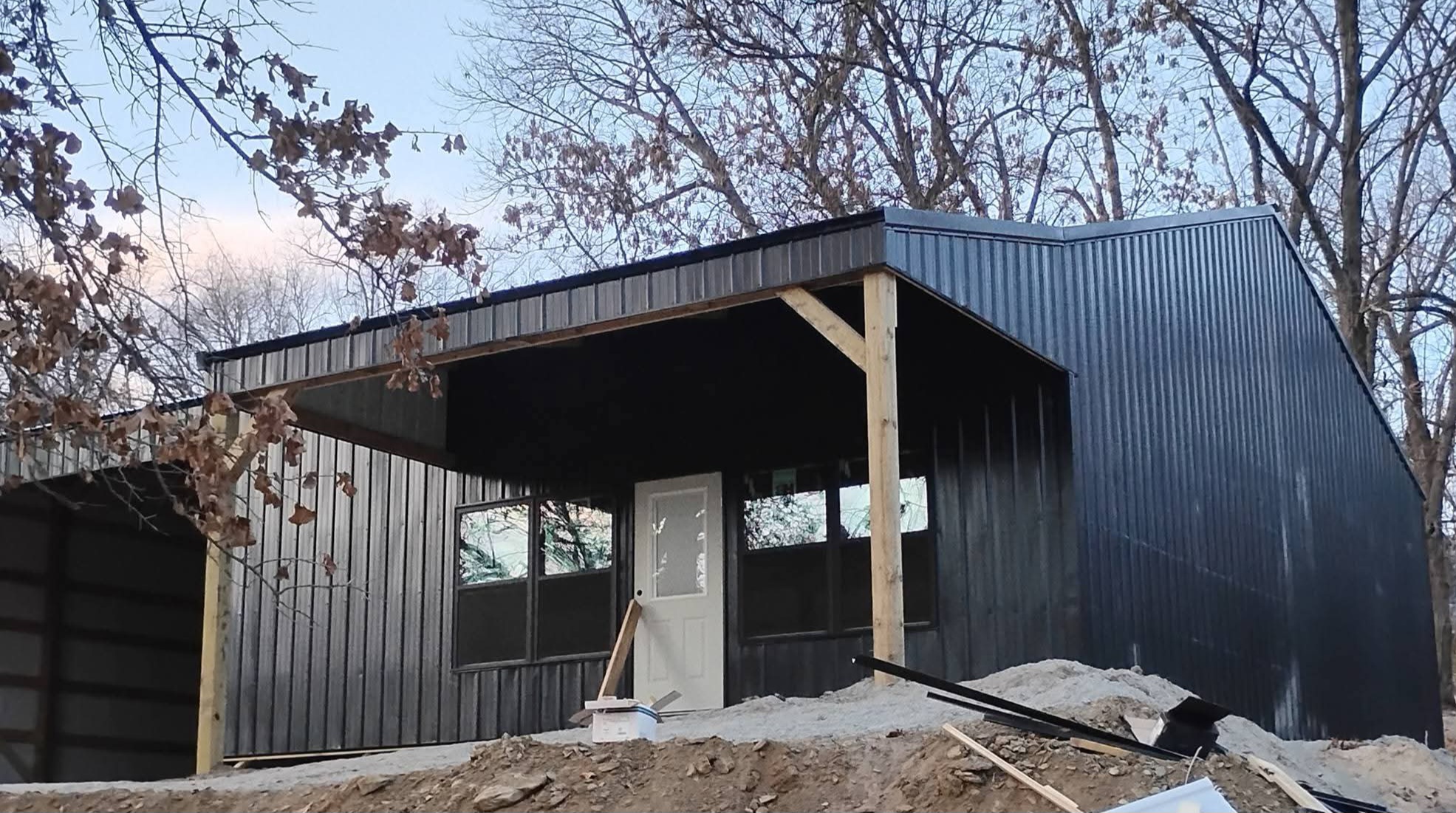 425057 E 1168 Road Property Photo 2