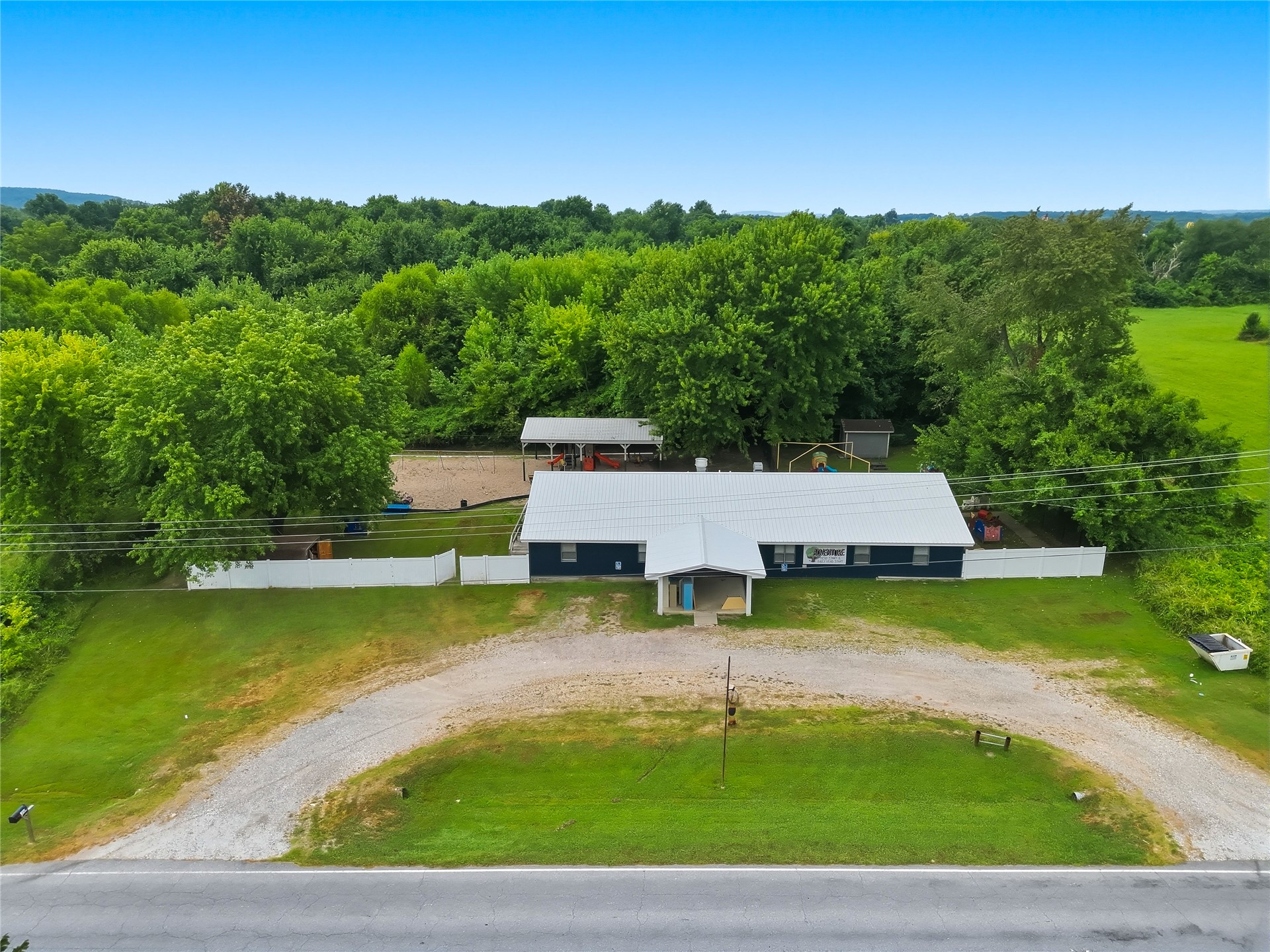 715 Buffington Road Property Photo 6