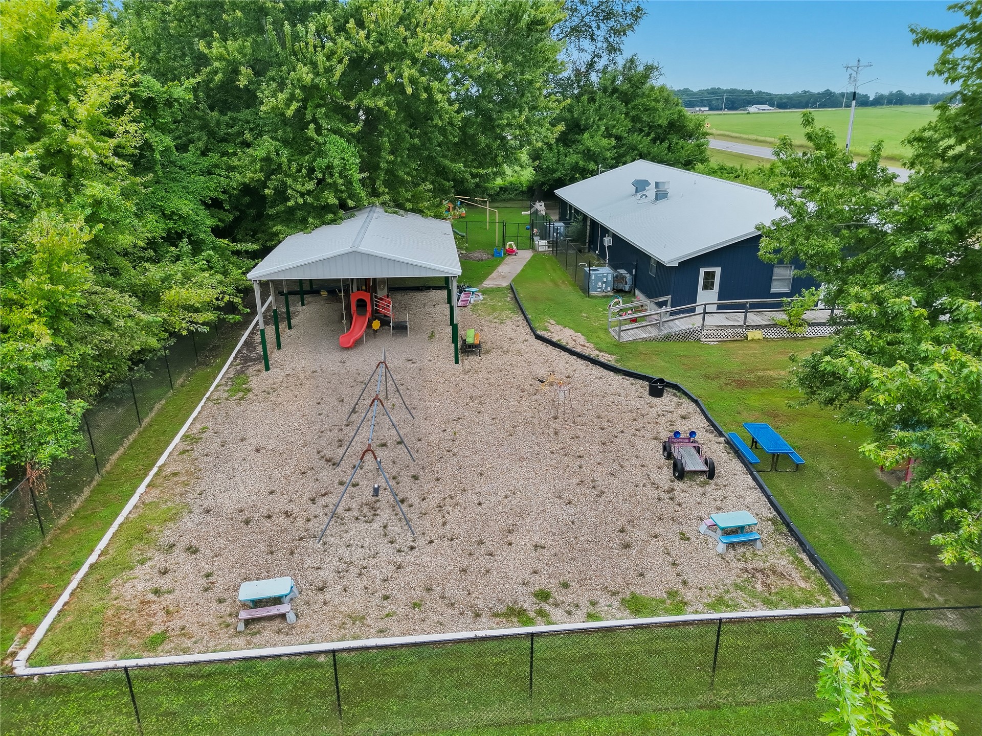 715 Buffington Road Property Photo 11