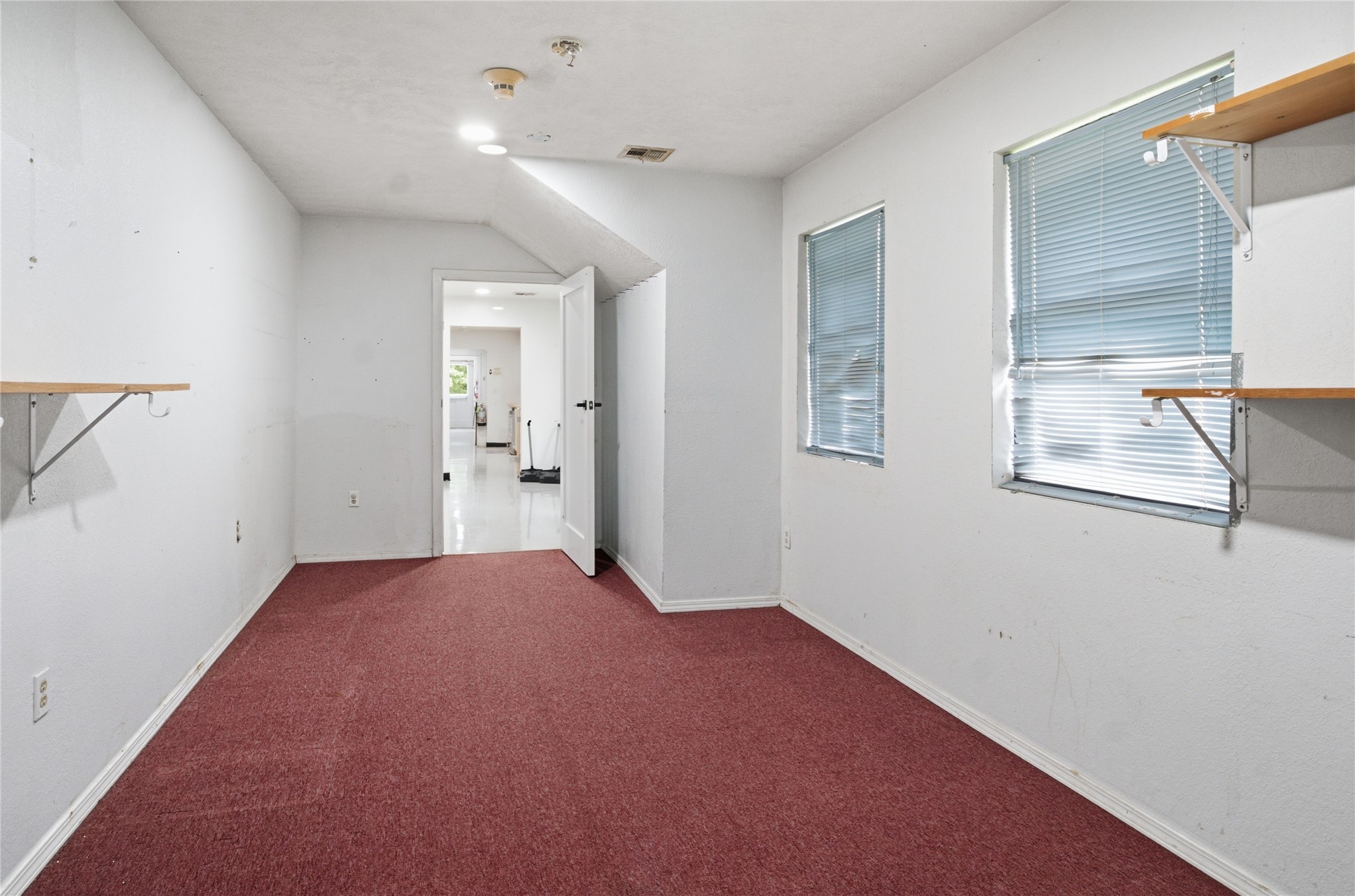 715 Buffington Road Property Photo 31