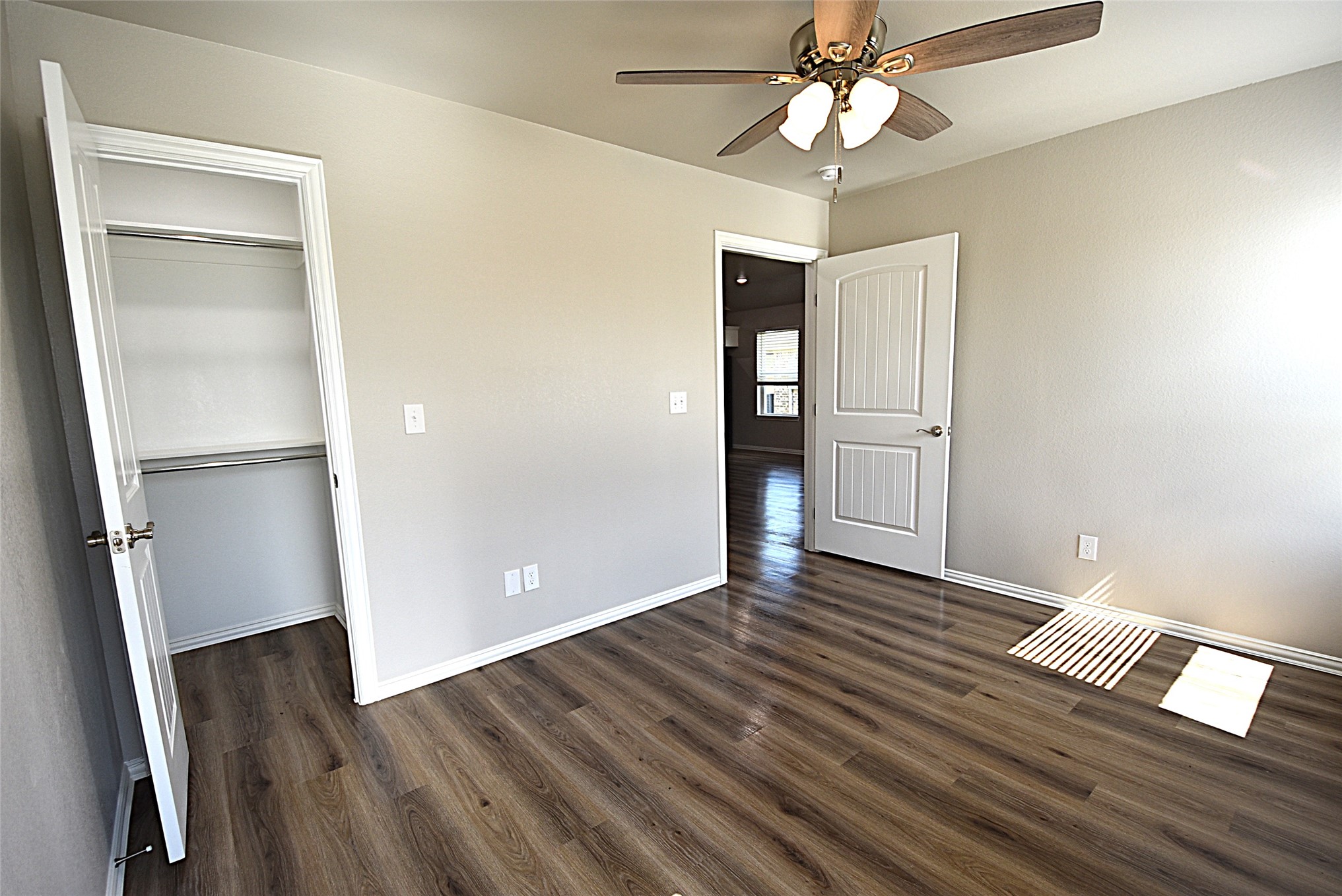 820 Elm Street Property Photo 27
