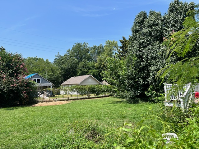 1623 E Broadway Street Property Photo 42
