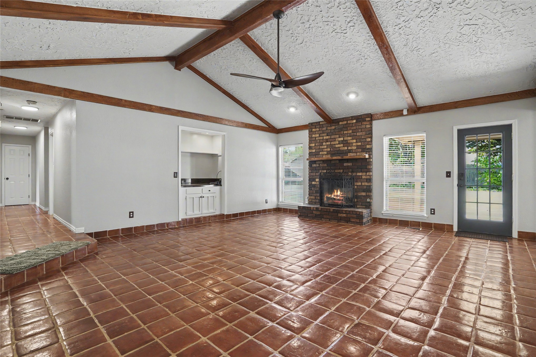5812 E 97th Street Property Photo 9