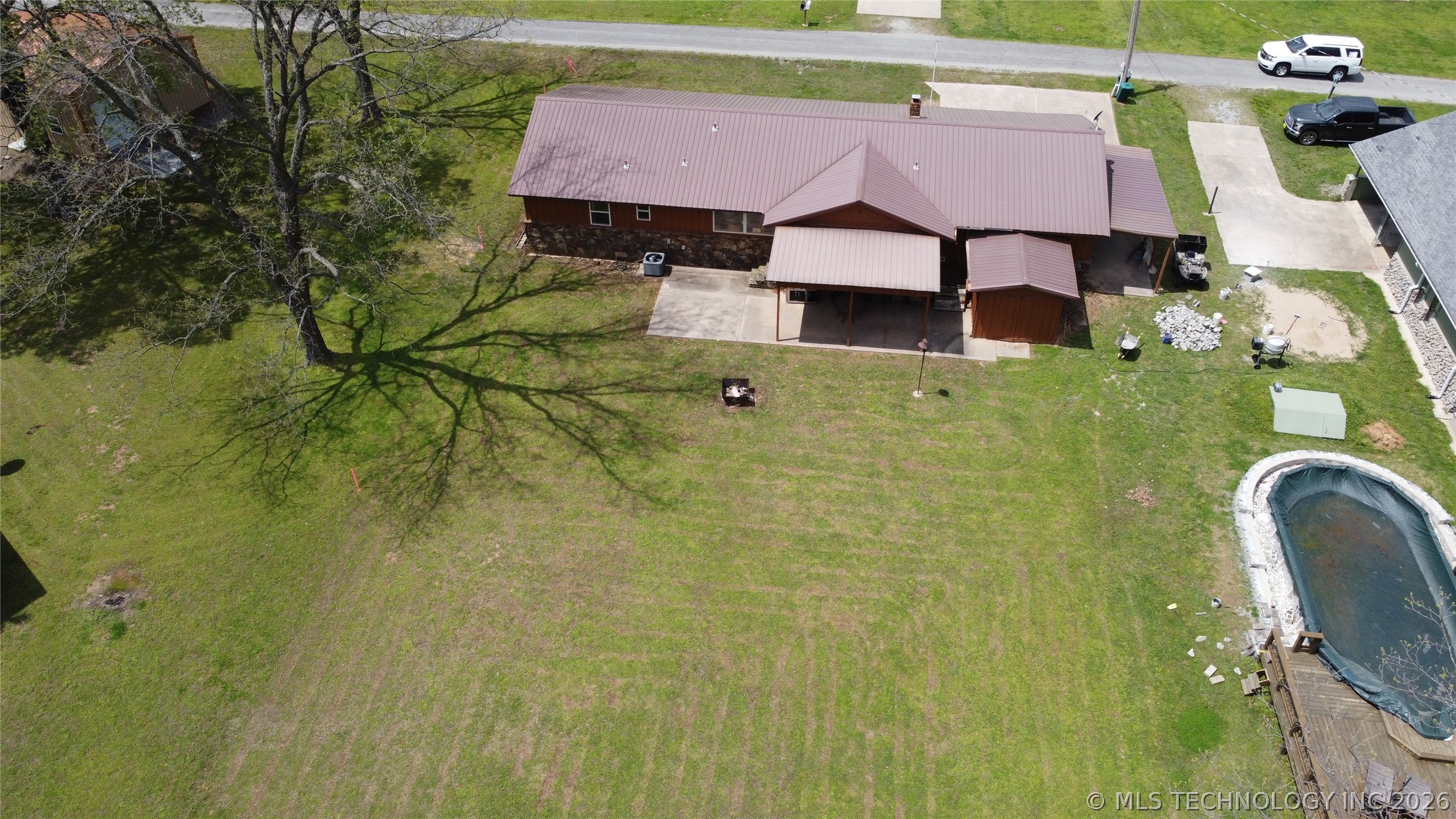 113 N Sam Boulevard Property Photo 4