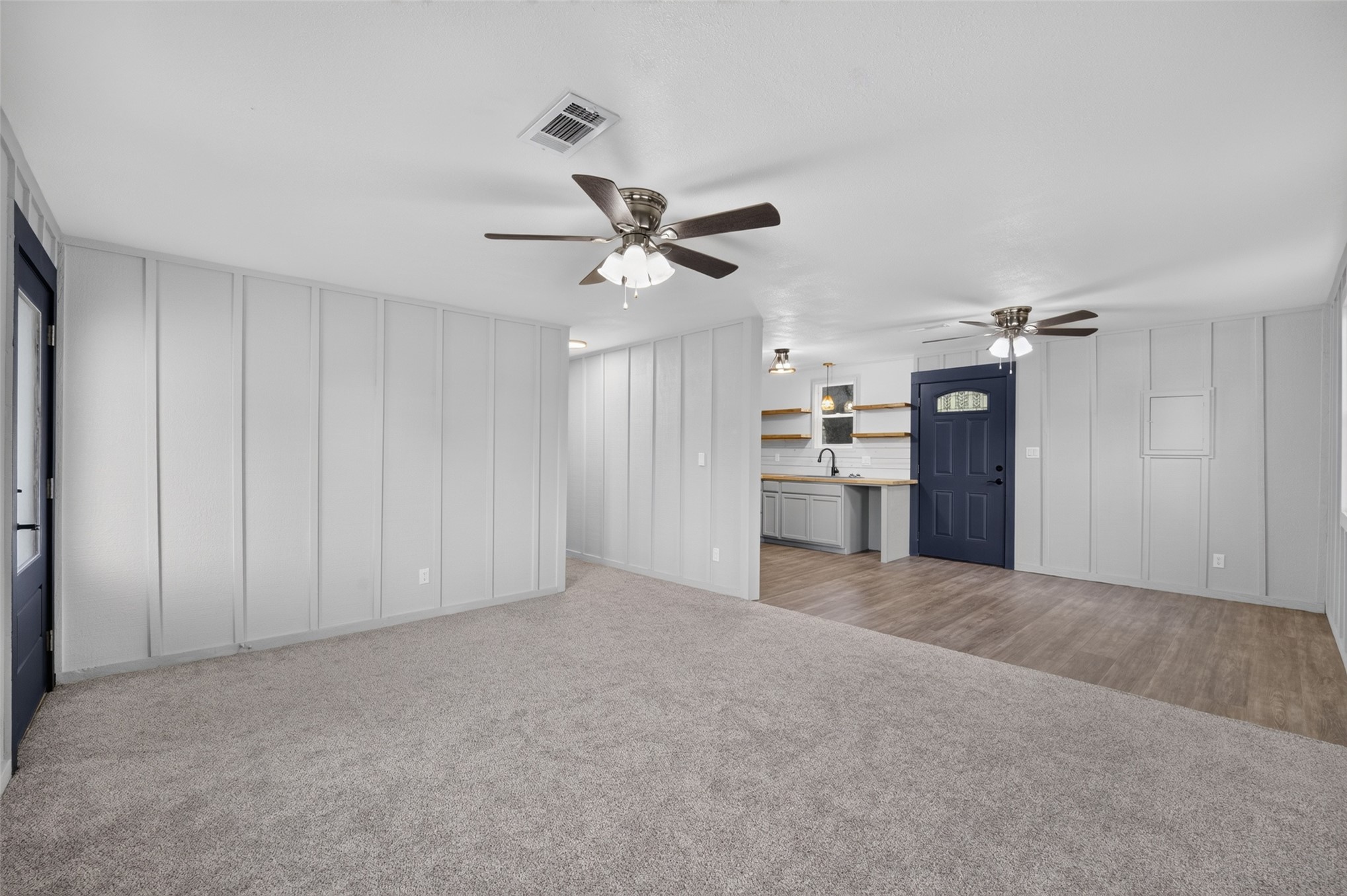 516 E Armory Avenue Property Photo 8