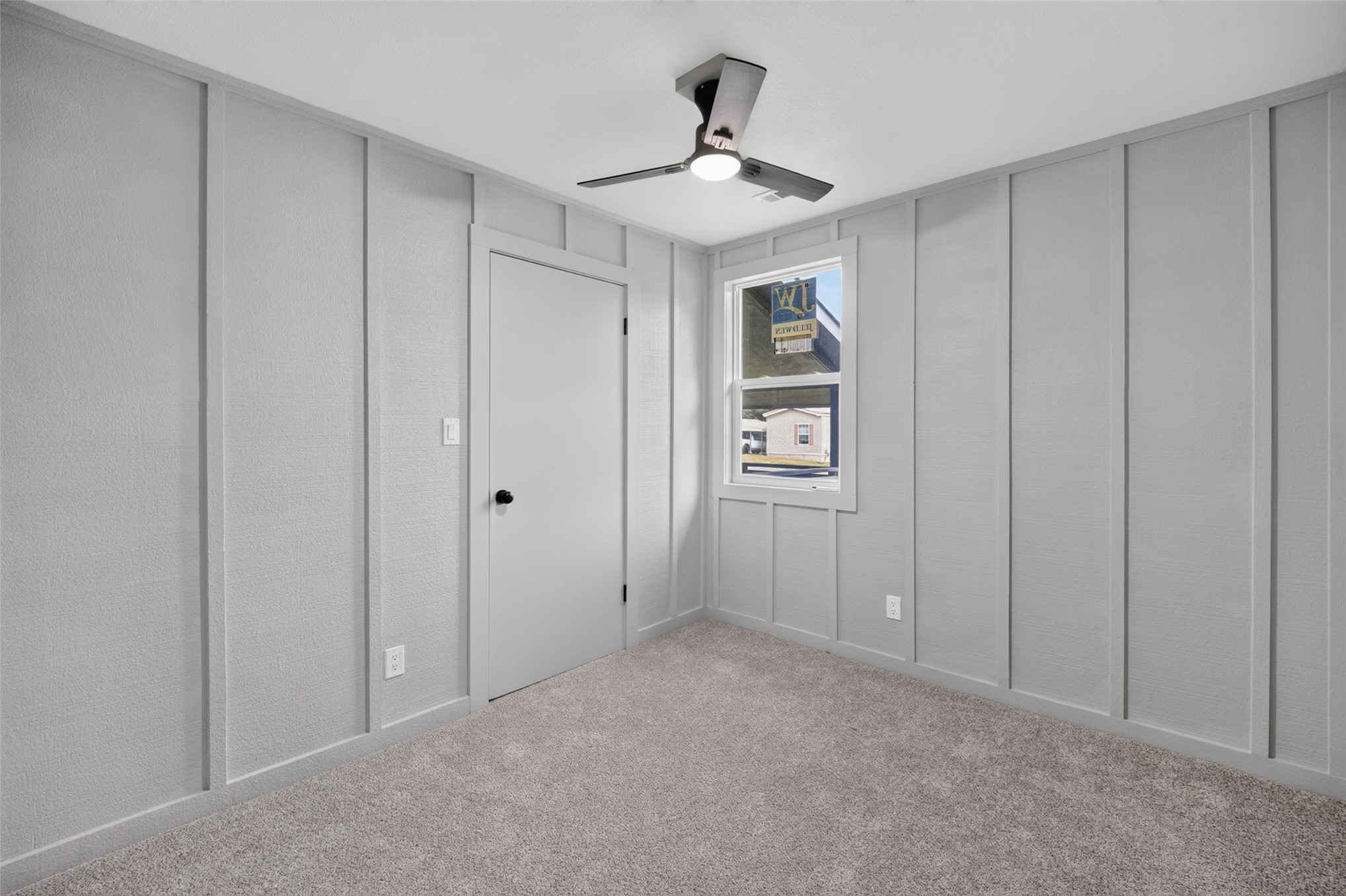 516 E Armory Avenue Property Photo 19