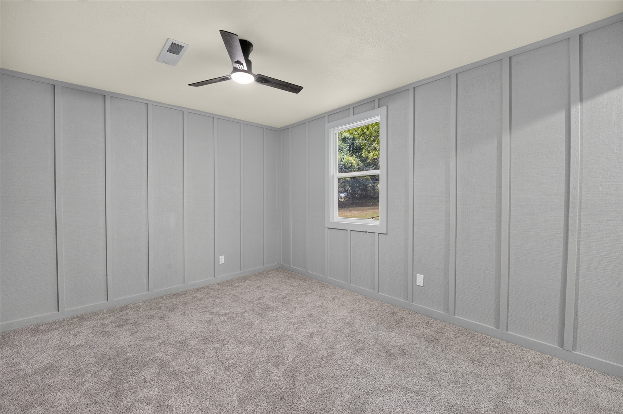 516 E Armory Avenue Property Photo 24