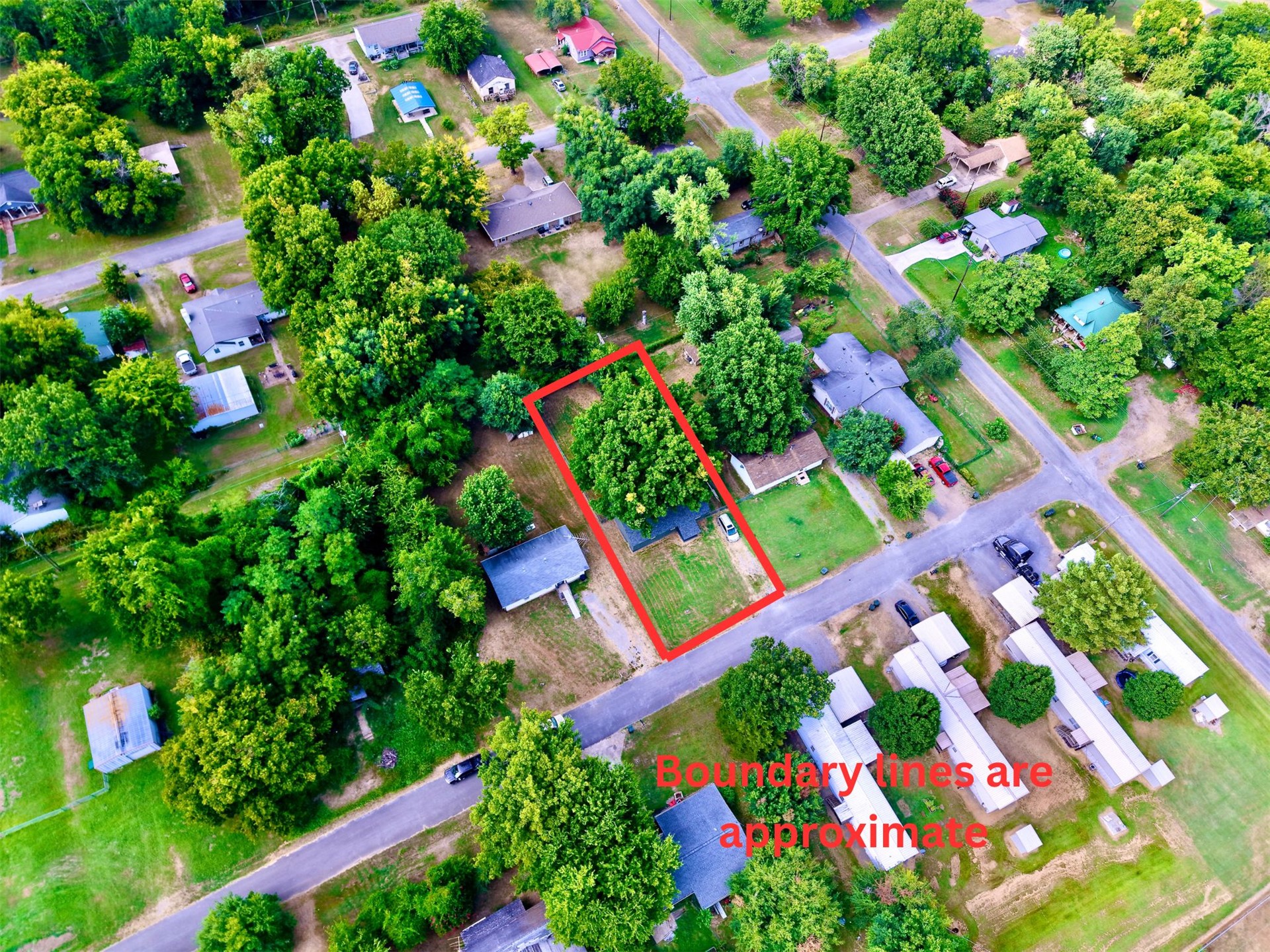 516 E Armory Avenue Property Photo 31