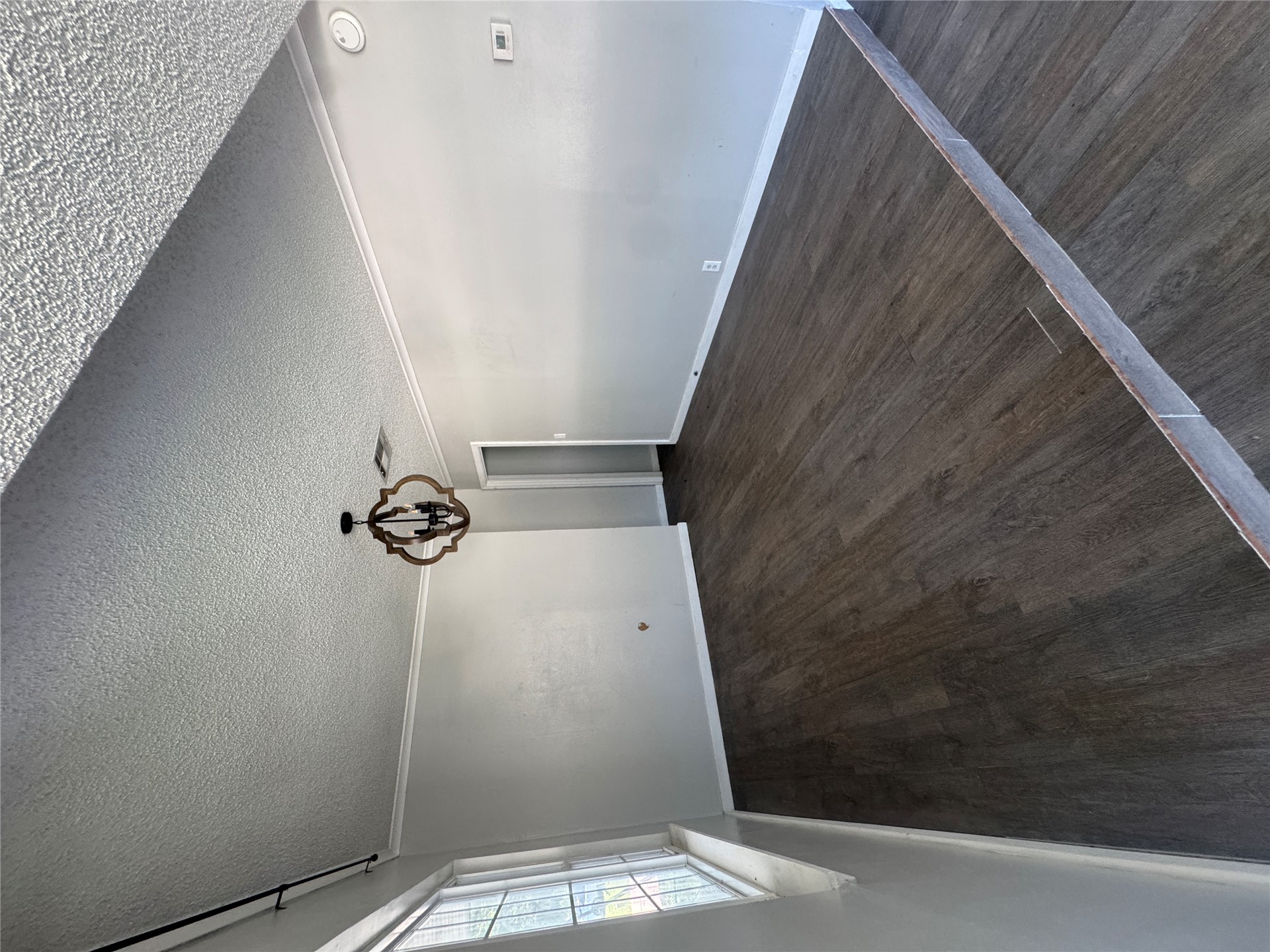 1225 E Seminole Avenue Property Photo 10