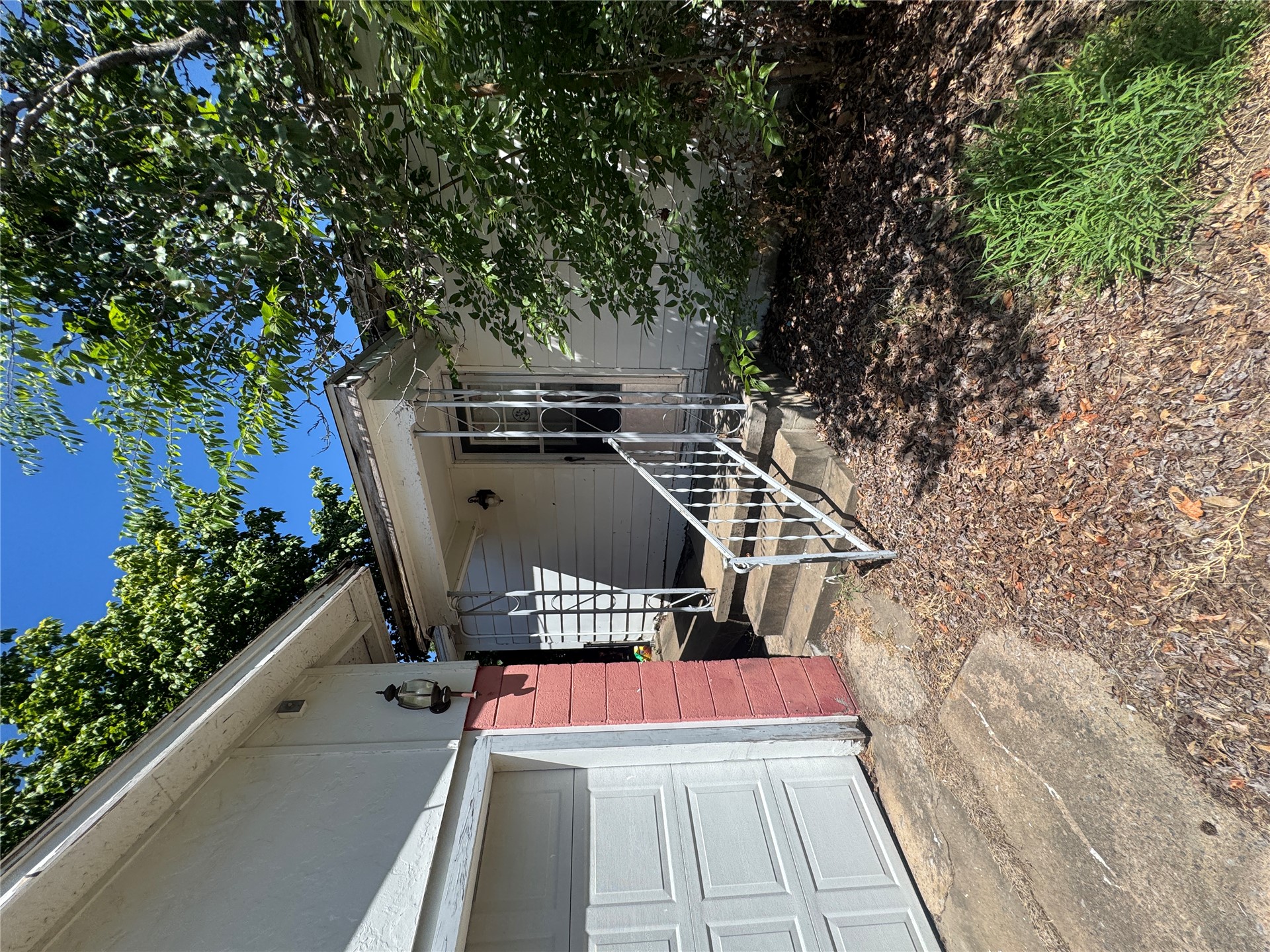1225 E Seminole Avenue Property Photo 22