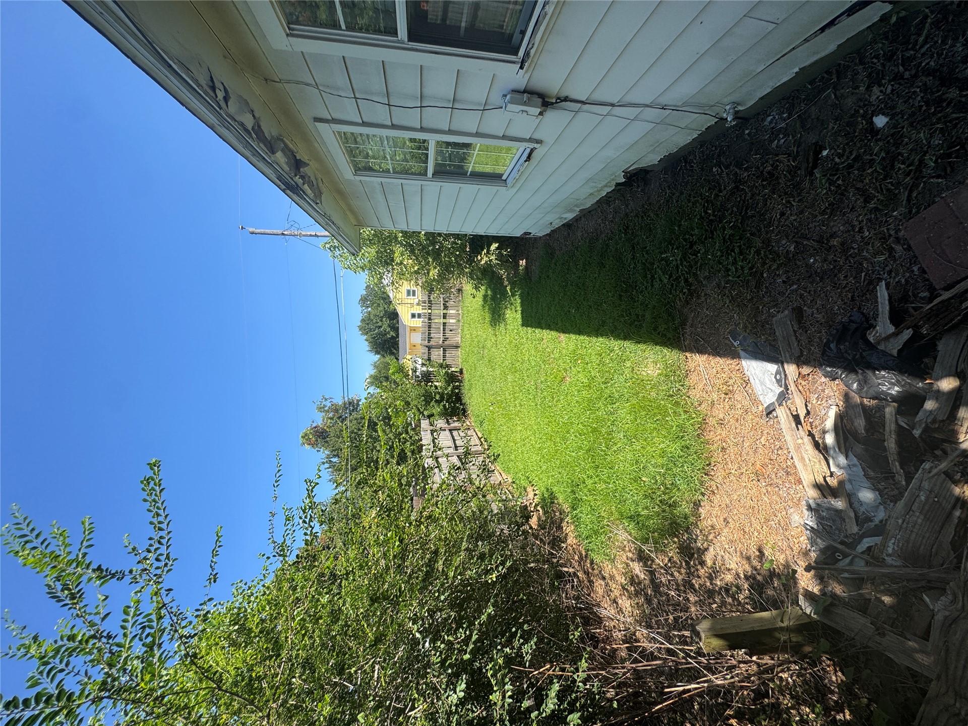 1225 E Seminole Avenue Property Photo 23