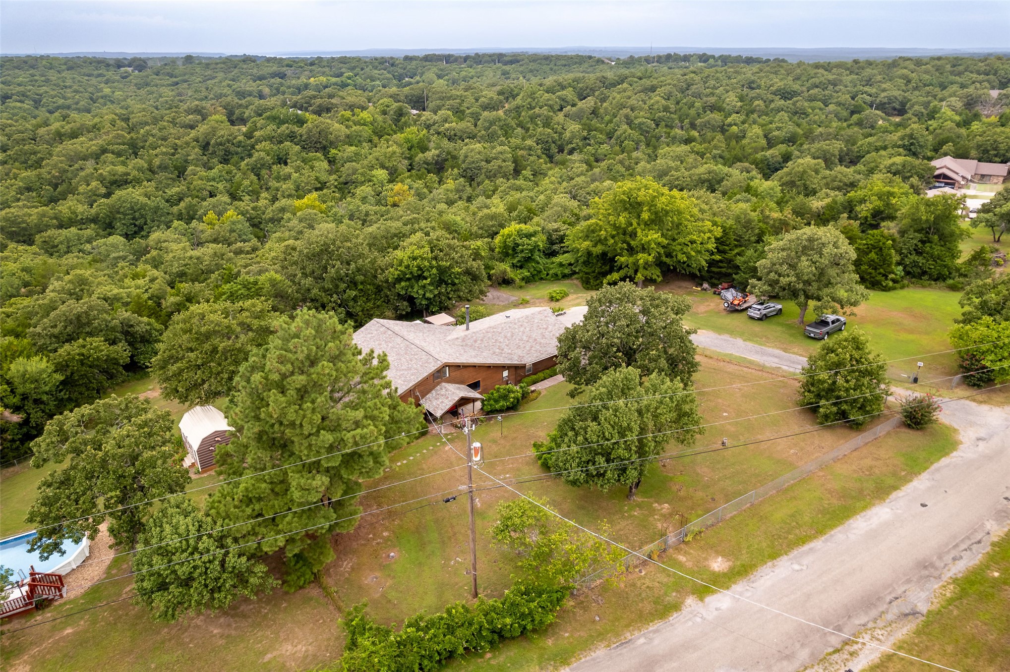 413 Hilltop Road Property Photo 5