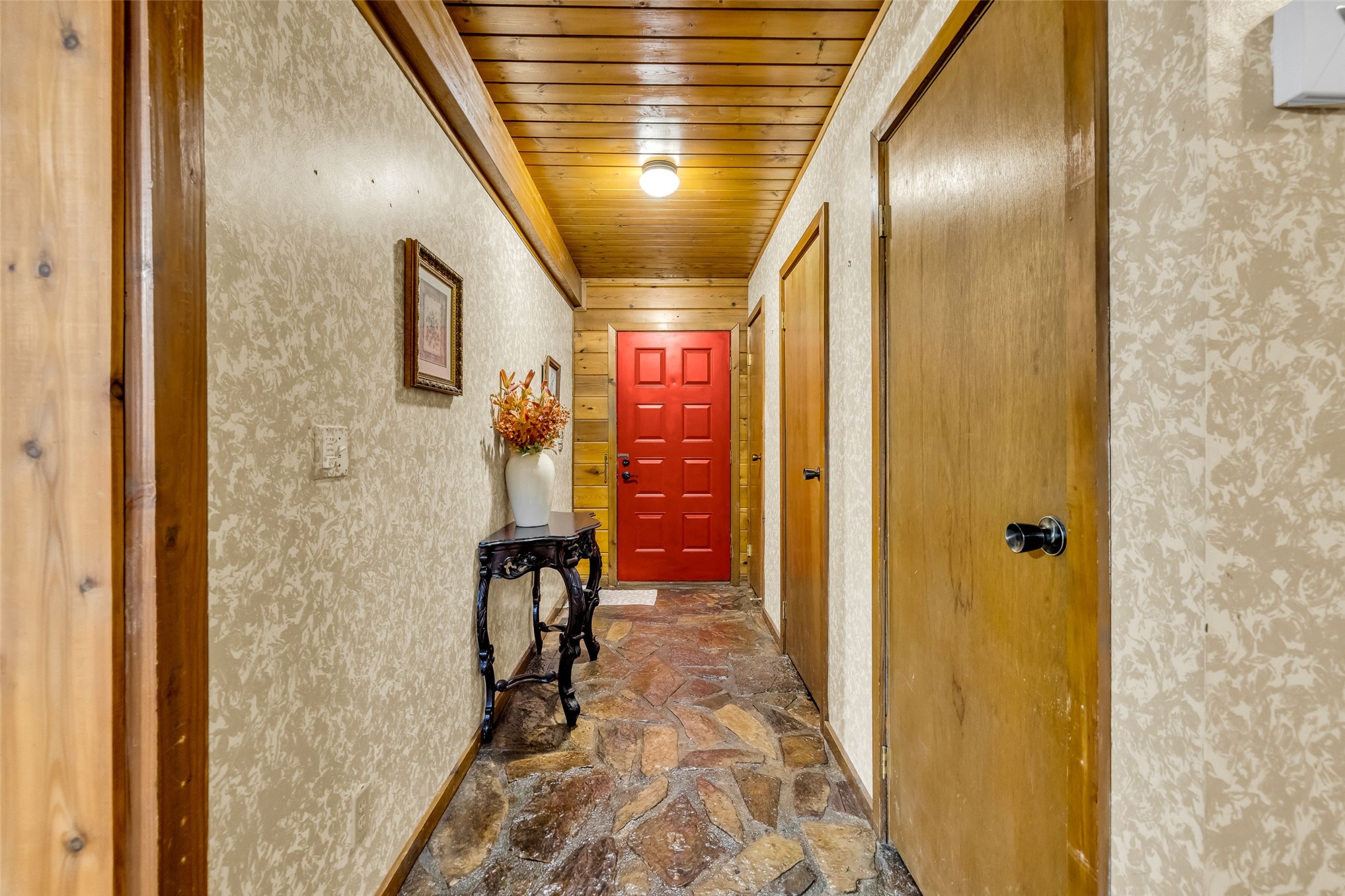 413 Hilltop Road Property Photo 13