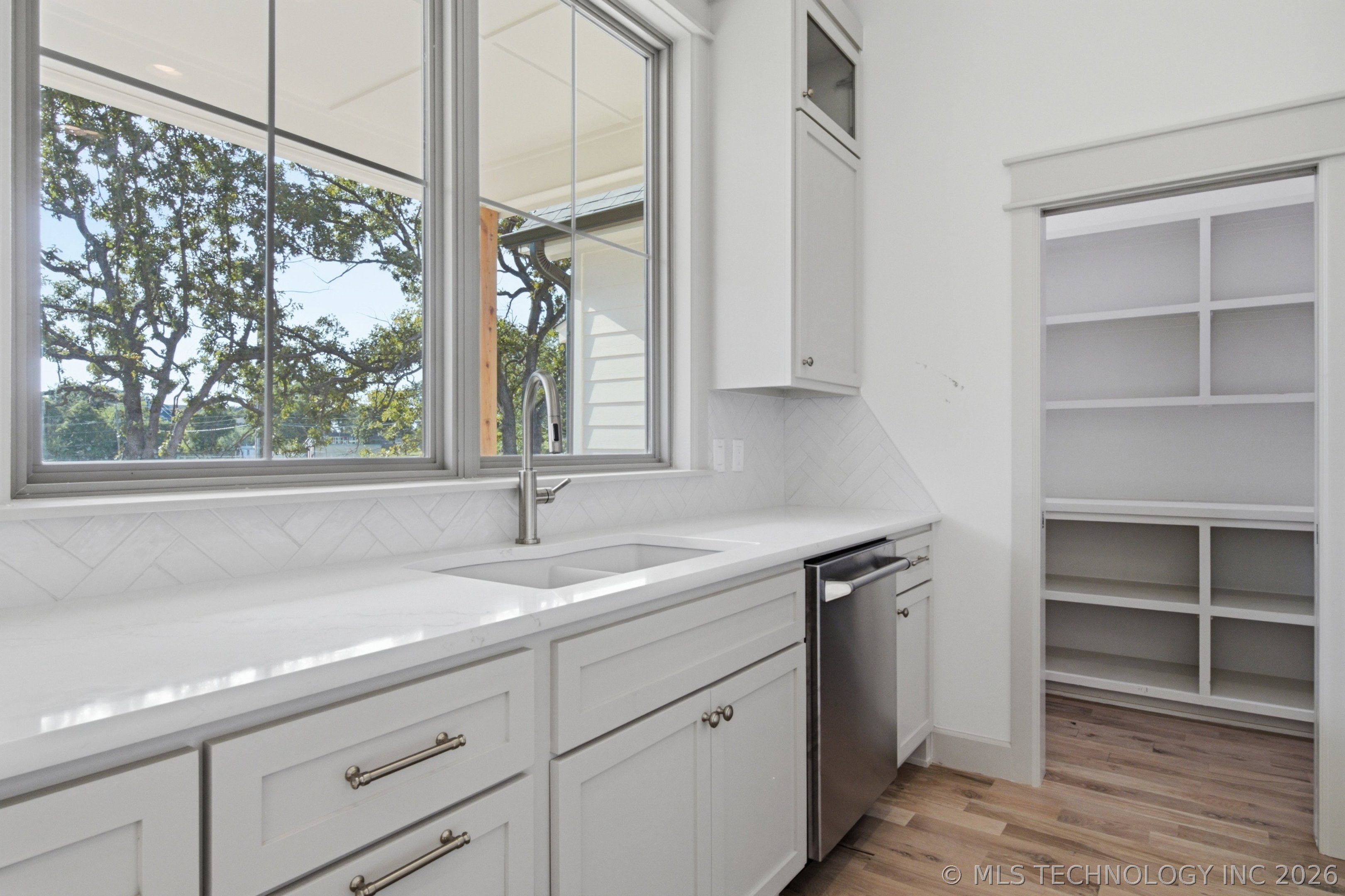 209 Craven Drive Property Photo 22