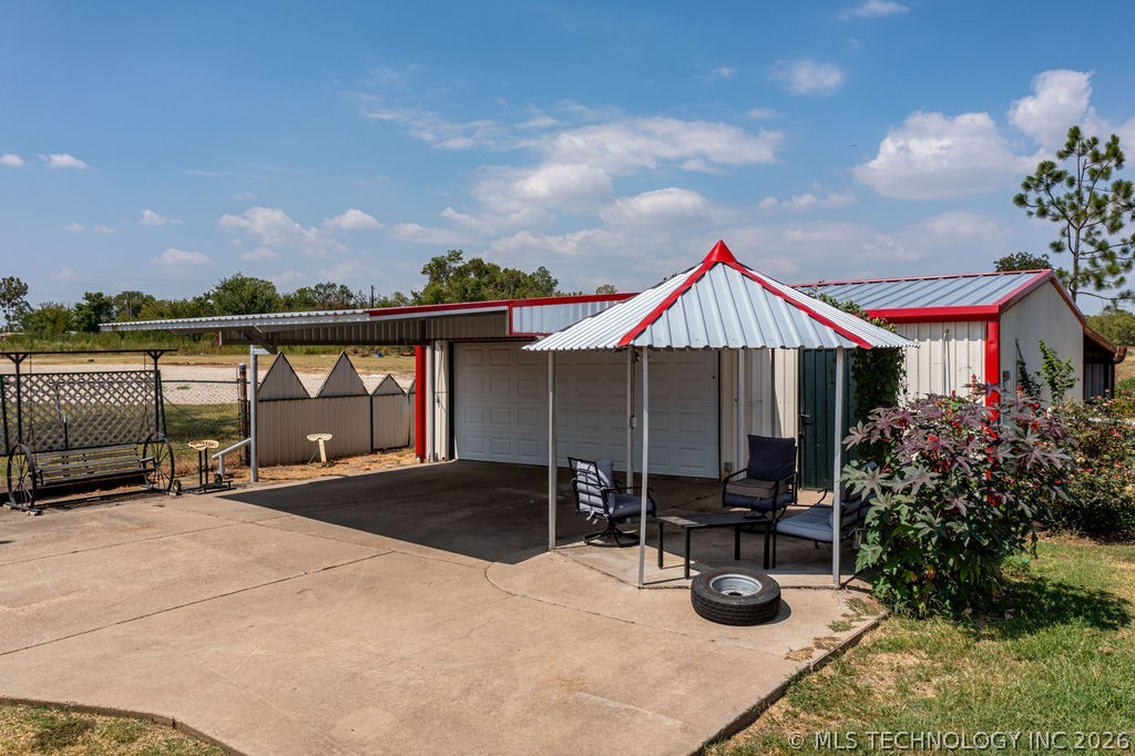 1722 Highway 70 E Property Photo 5