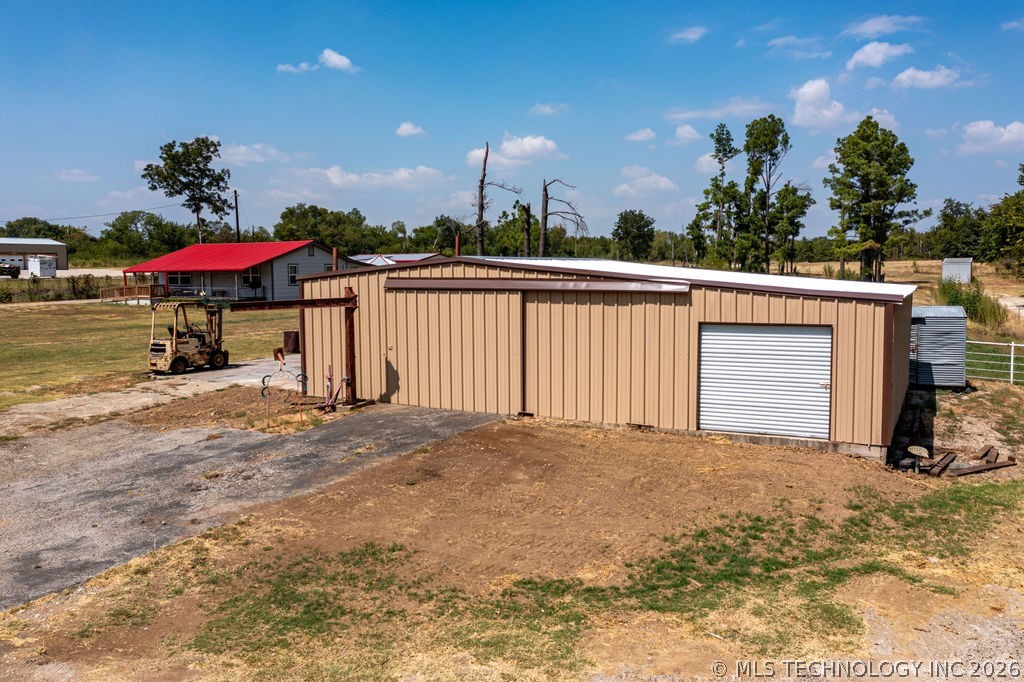 1722 Highway 70 E Property Photo 8