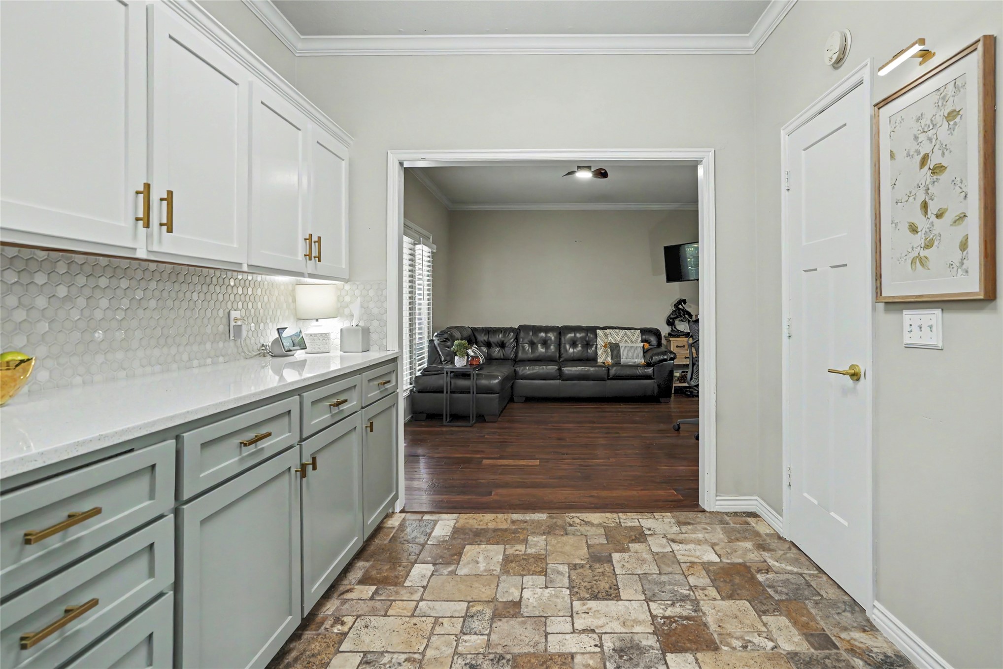 6505 E 78th Street Property Photo 9