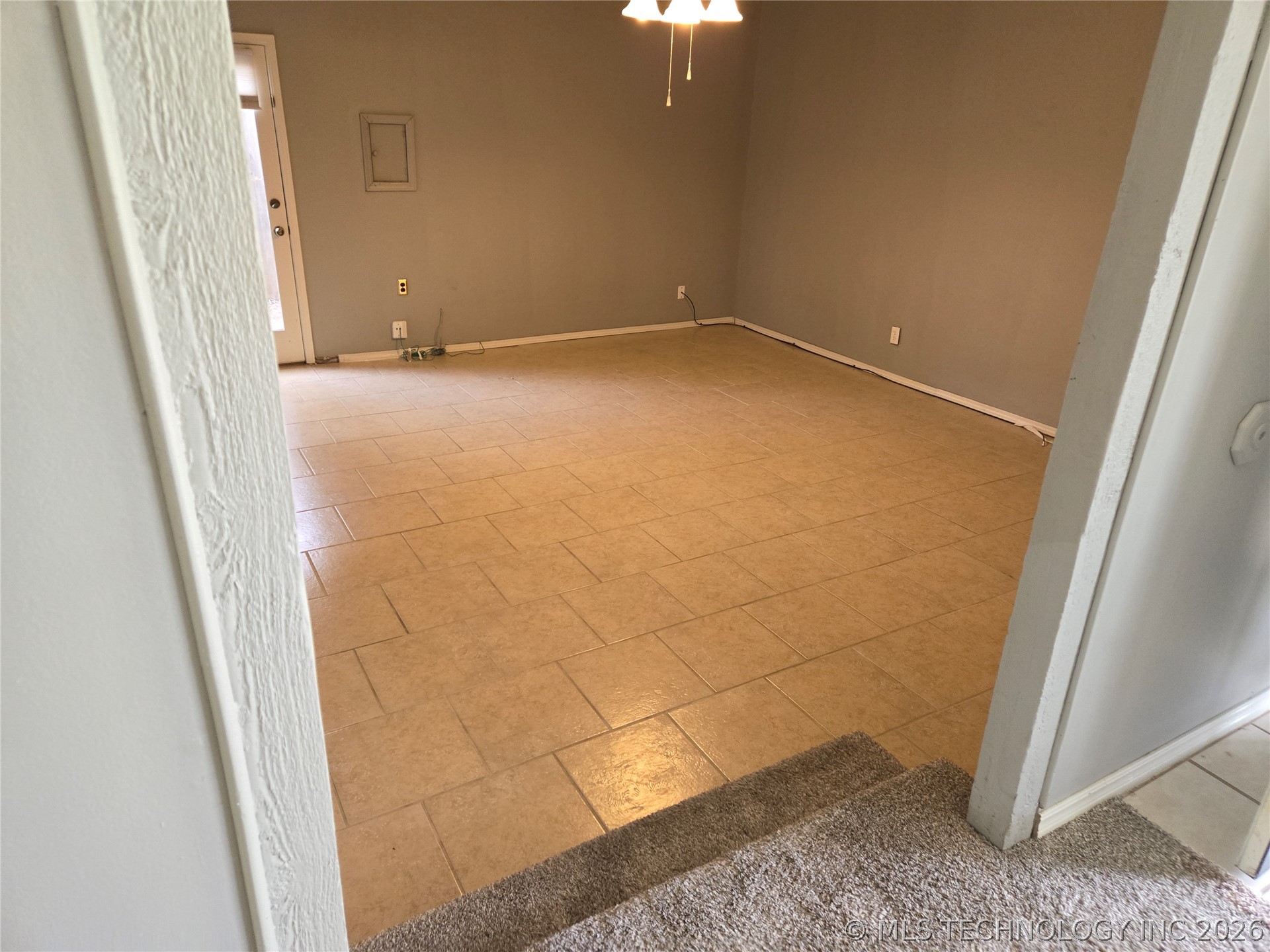 228 E J. Street Property Photo 6