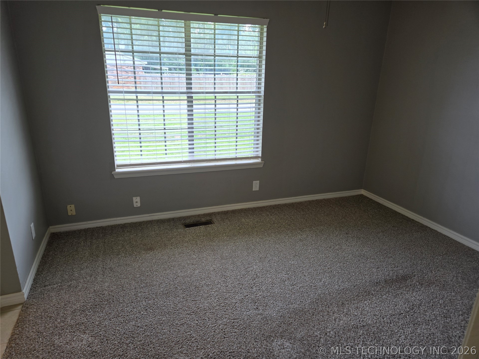228 E J. Street Property Photo 10