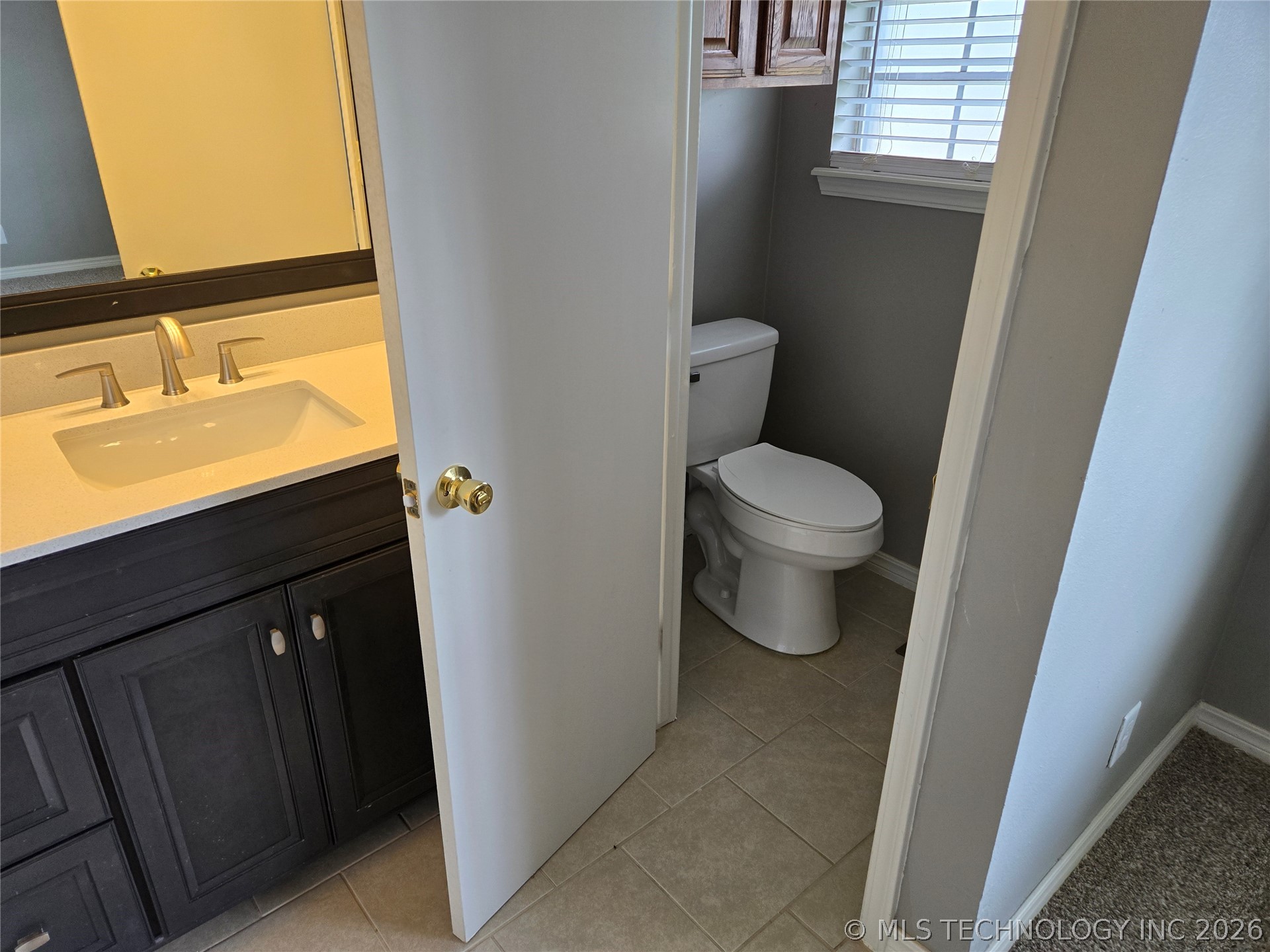 228 E J. Street Property Photo 12