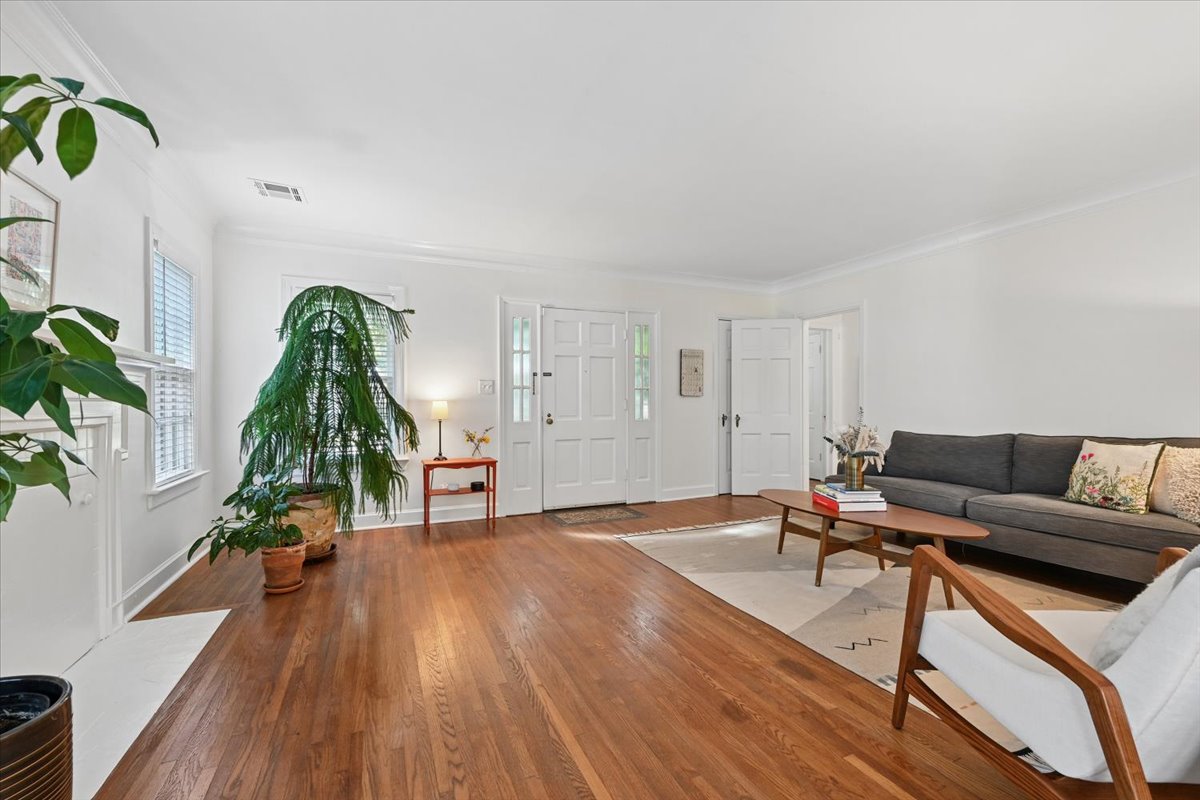 3308 S Utica Avenue Property Photo 6