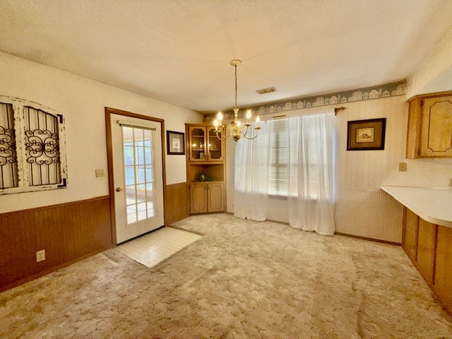 2411 Woodleaf Court Property Photo 6