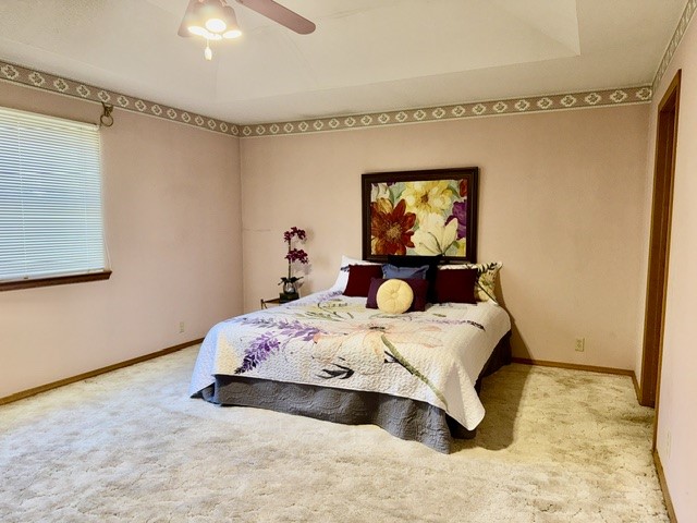 2411 Woodleaf Court Property Photo 12