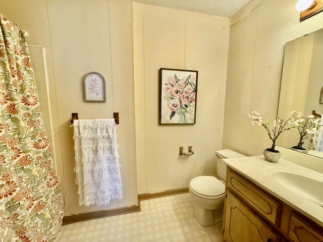 2411 Woodleaf Court Property Photo 21