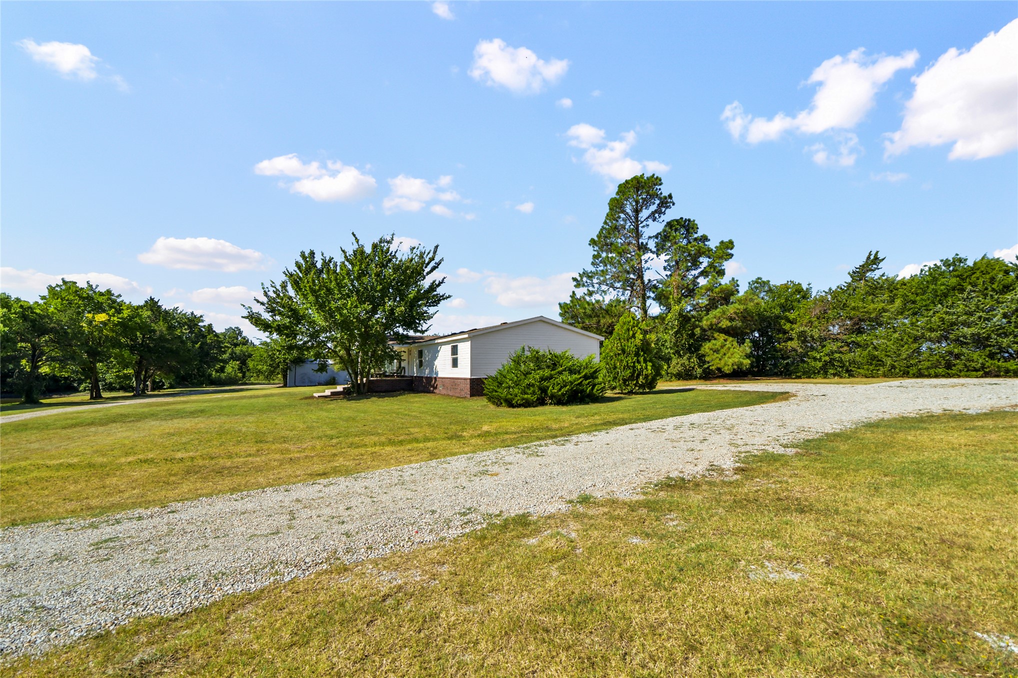221 Cisco Property Photo 29