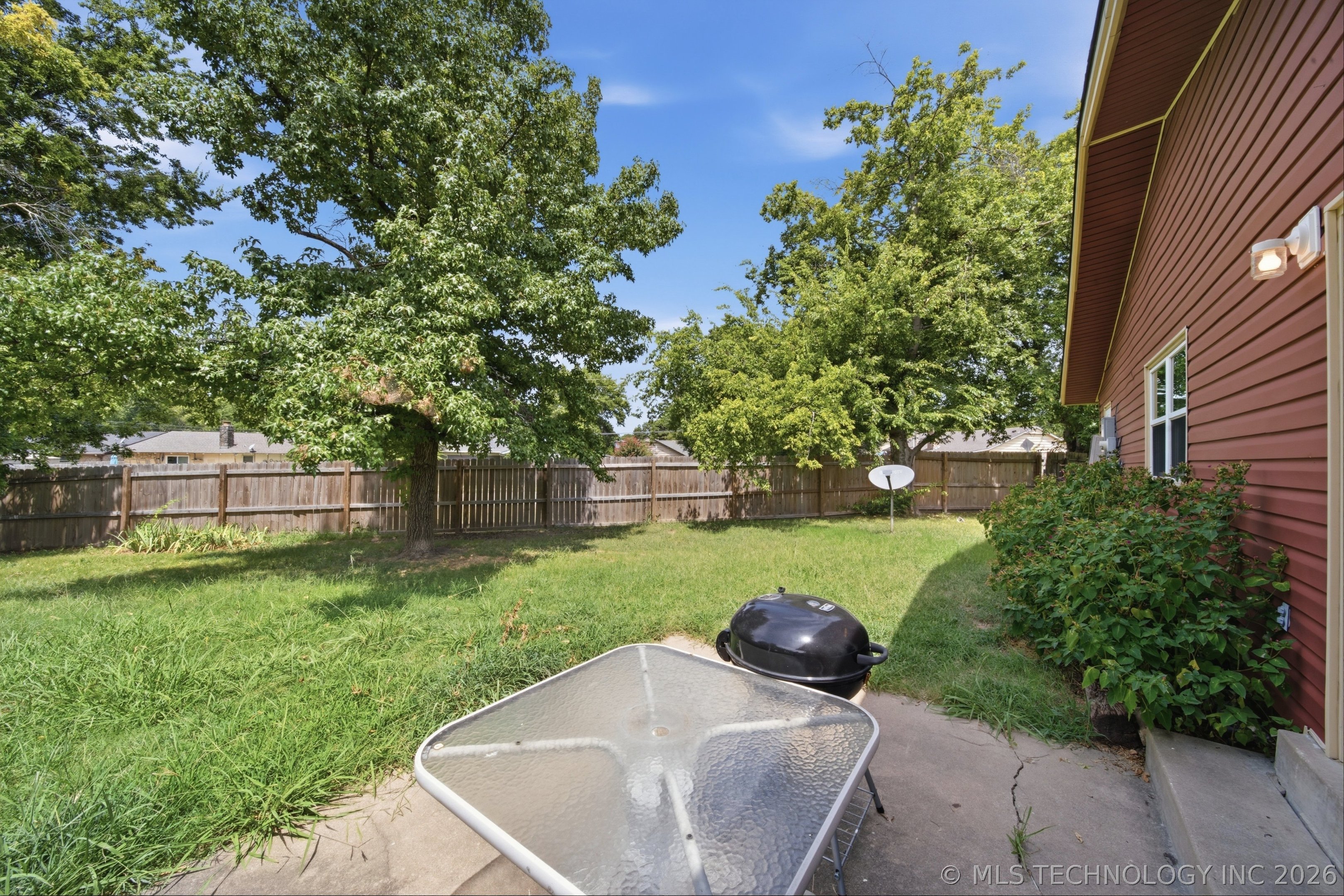9902 E 28th Place Property Photo 21