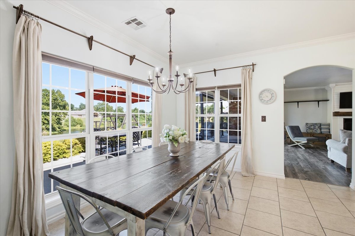 429 Winter Rose Property Photo 15