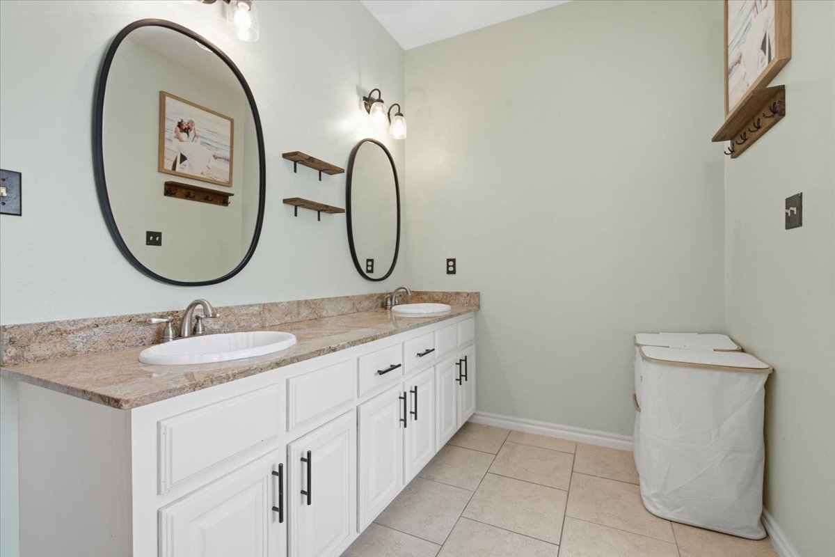 429 Winter Rose Property Photo 20
