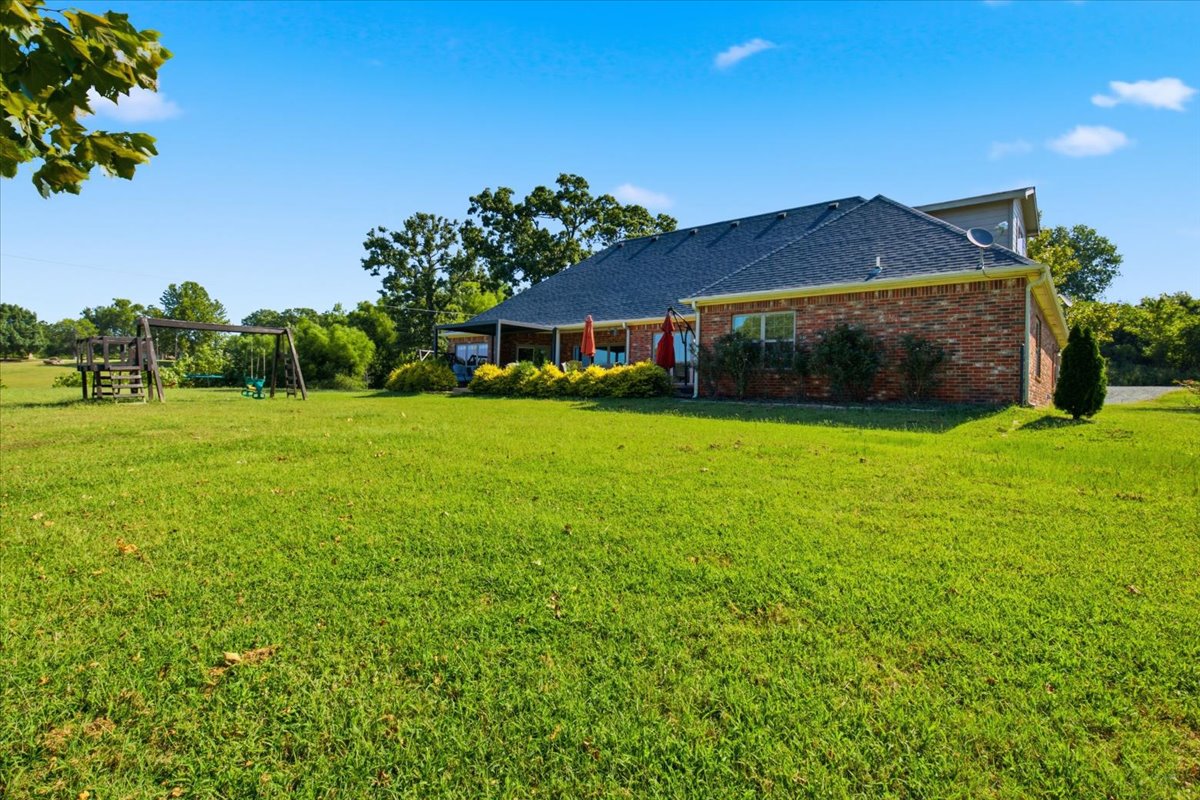 429 Winter Rose Property Photo 24