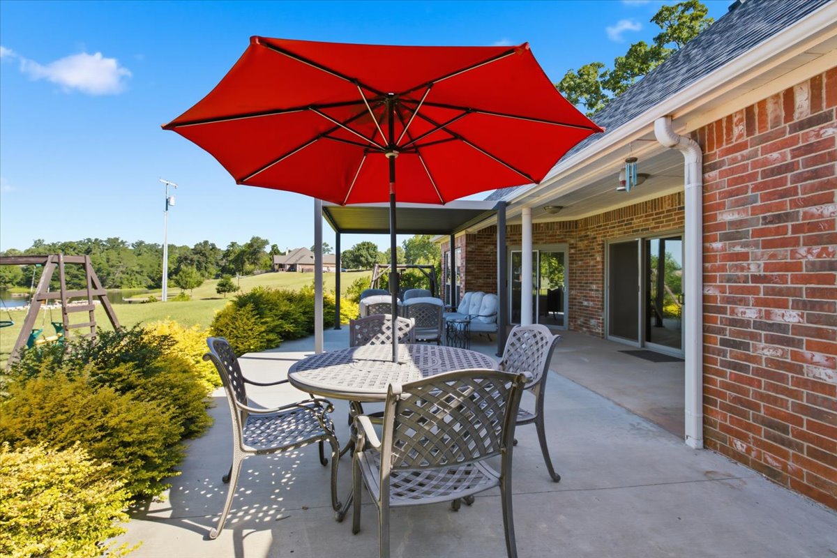 429 Winter Rose Property Photo 36