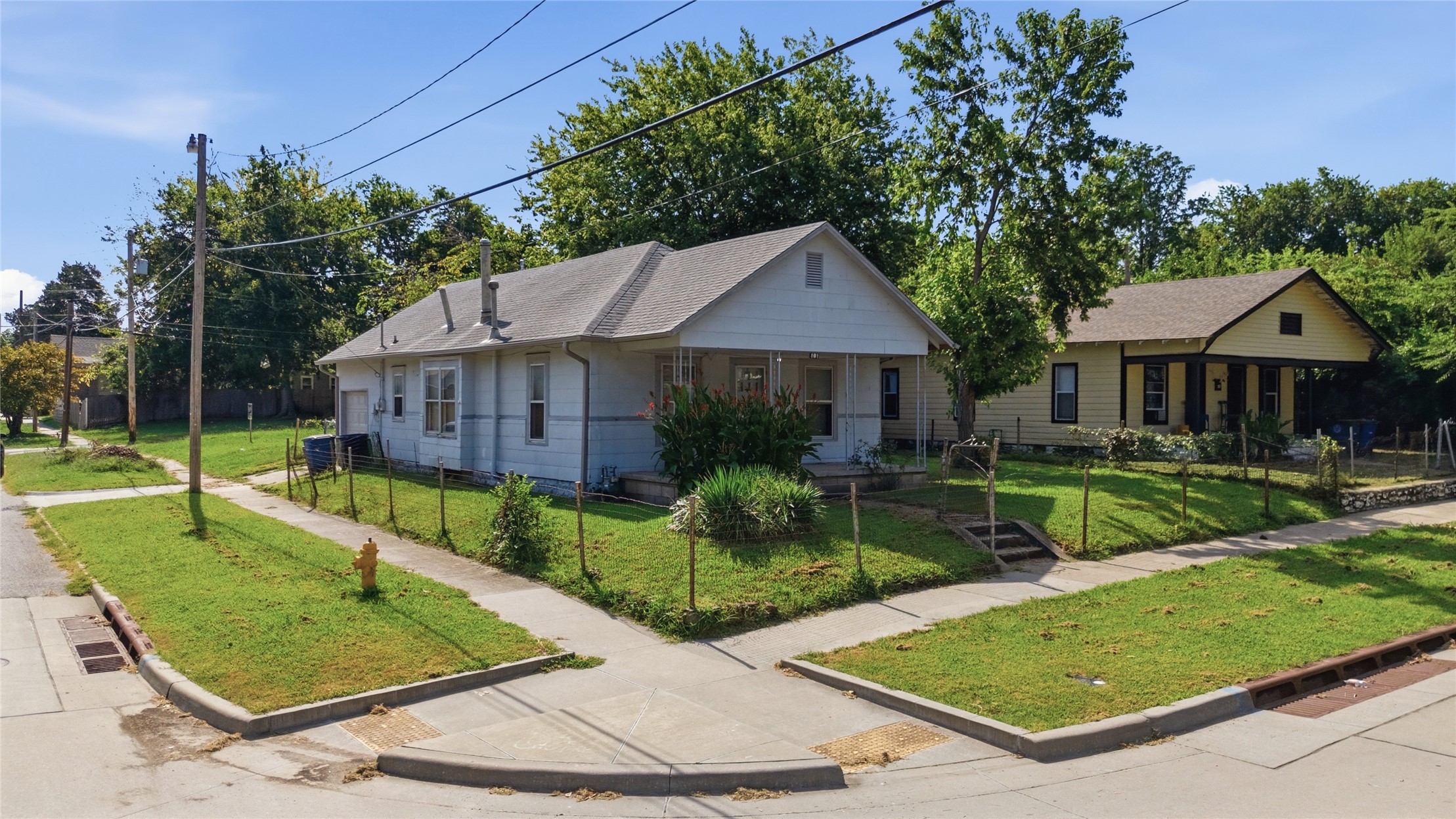 801 S St Louis Avenue Property Photo 13