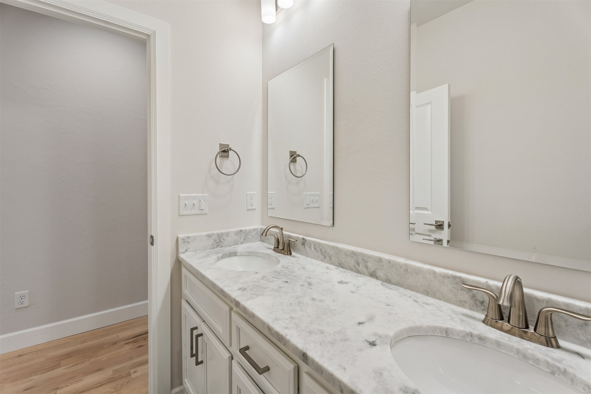 1734 W 115th Place Property Photo 35
